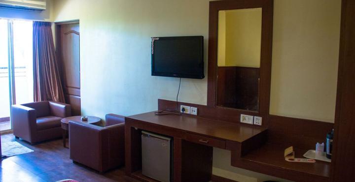 Noor Empire International Kormangala Hotel 3*