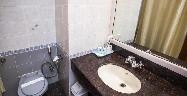 Hotel Ashraya International