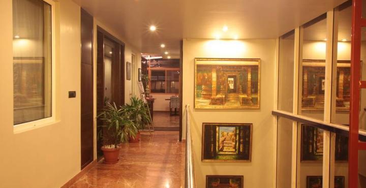 Justa Mg Road Hotel 4*