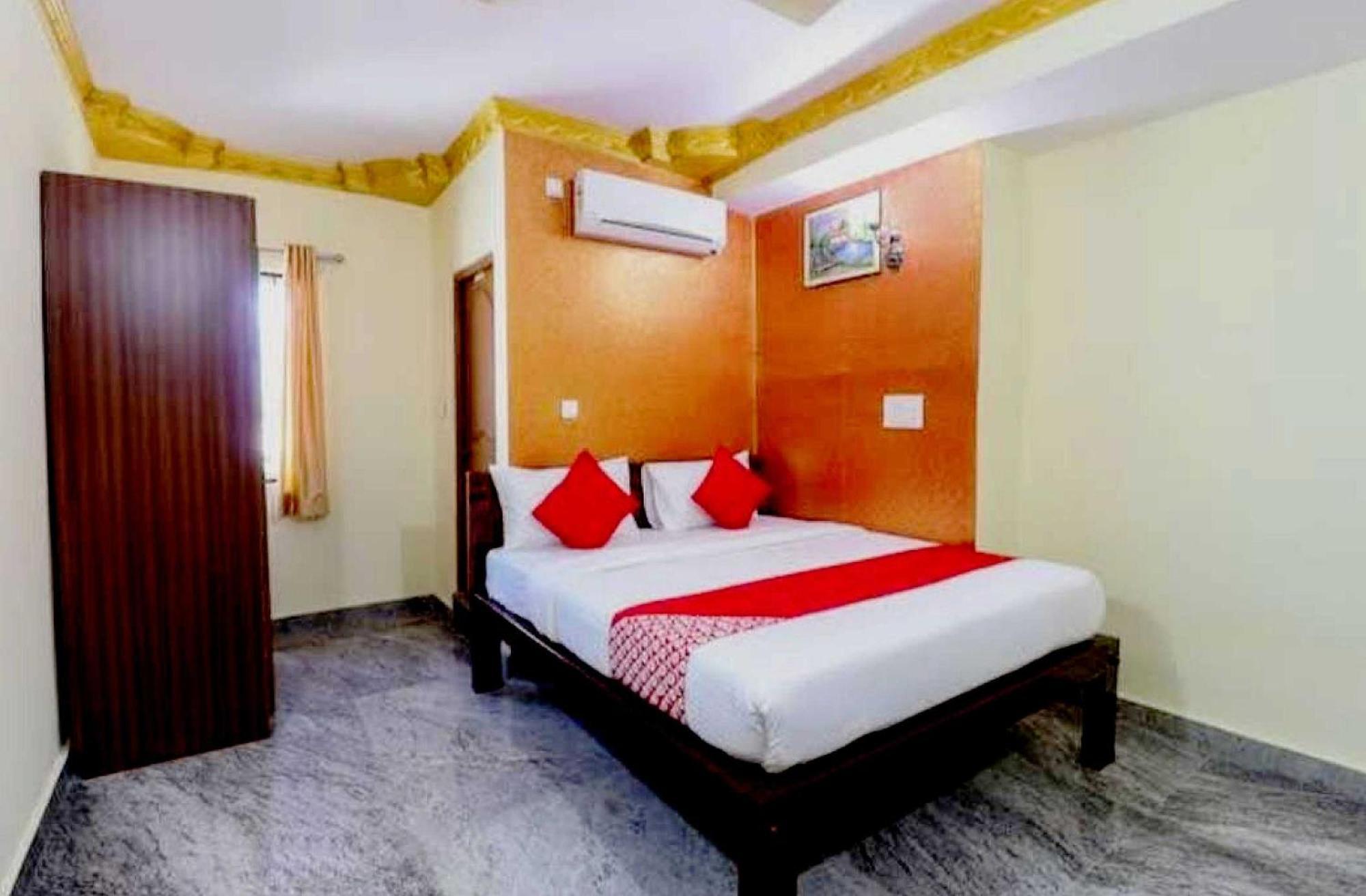 Collection O Emara Galaxy Executive Hotel Bangalore