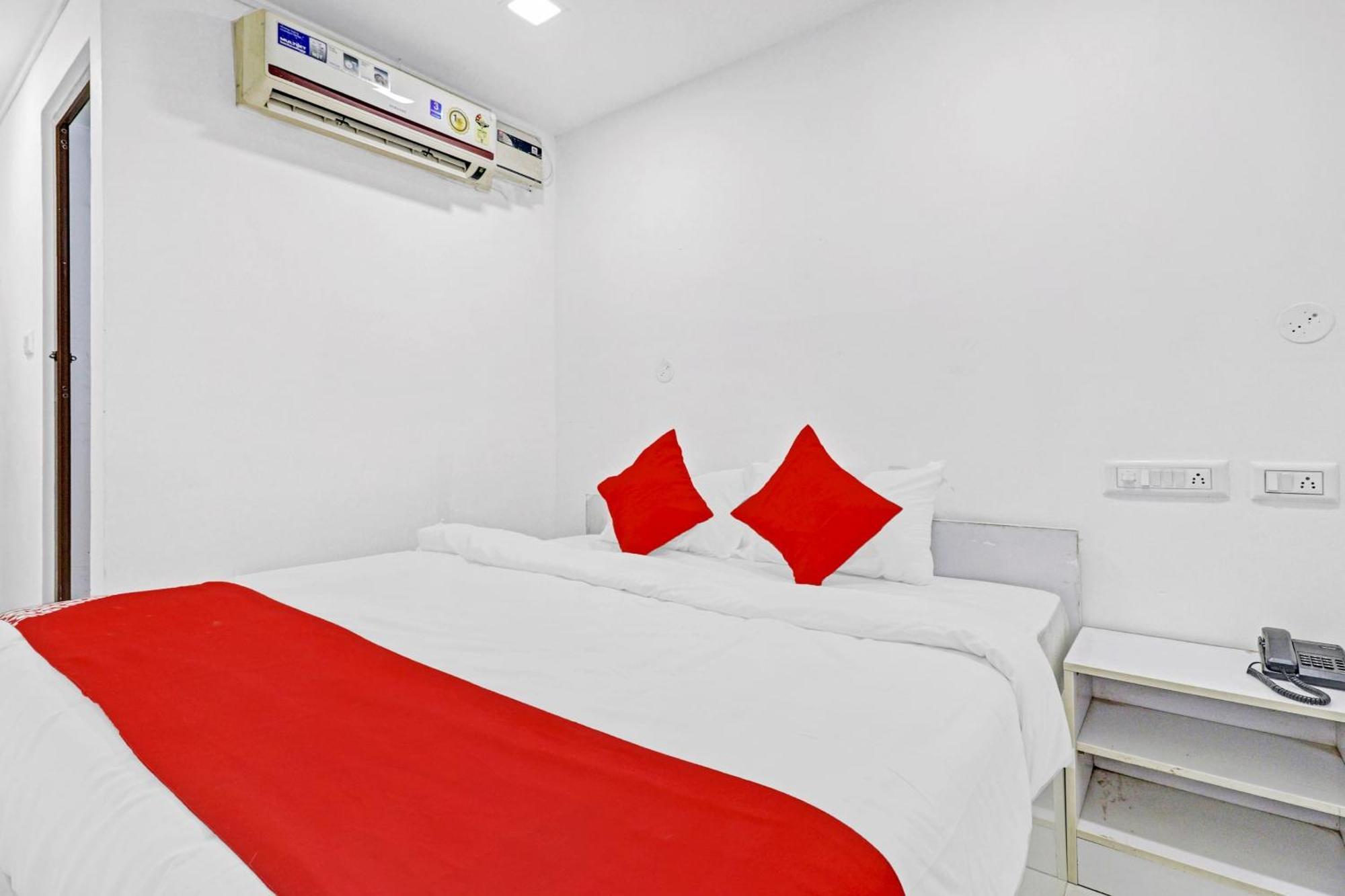 Oyo Maple In Hotel Bangalore