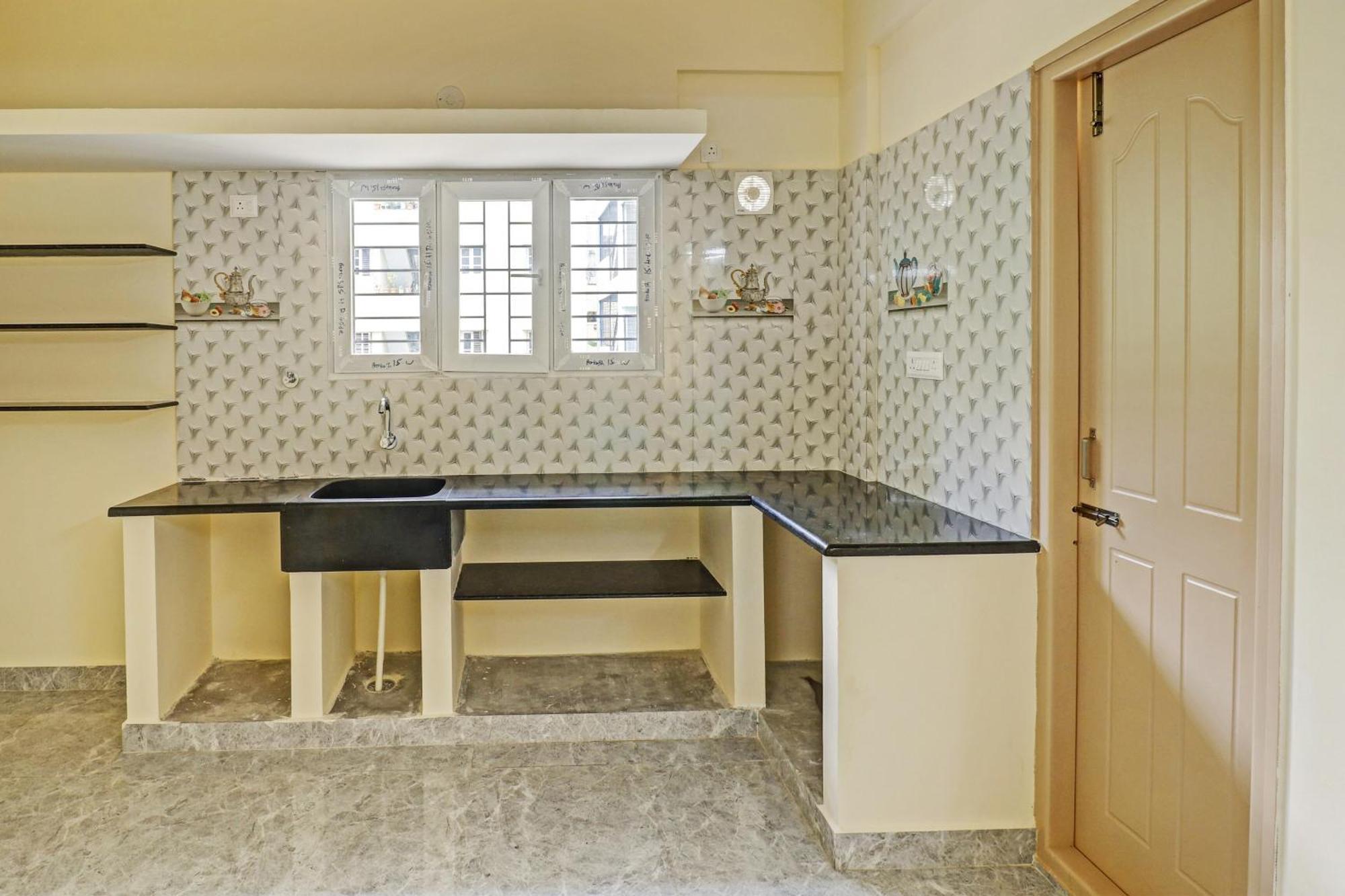 Hotel Manyata Service Bangalore