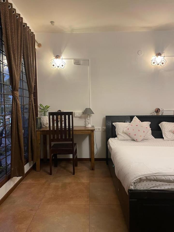Jugglers Rest - The Grand * Bangalore