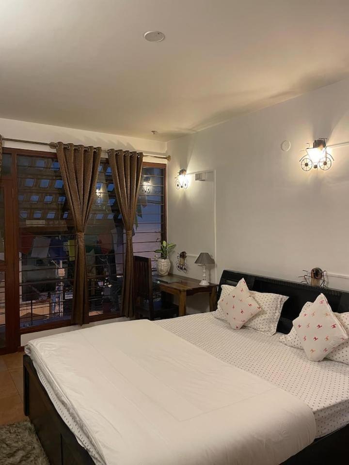 Jugglers Rest - The Grand Homestay Bangalore
