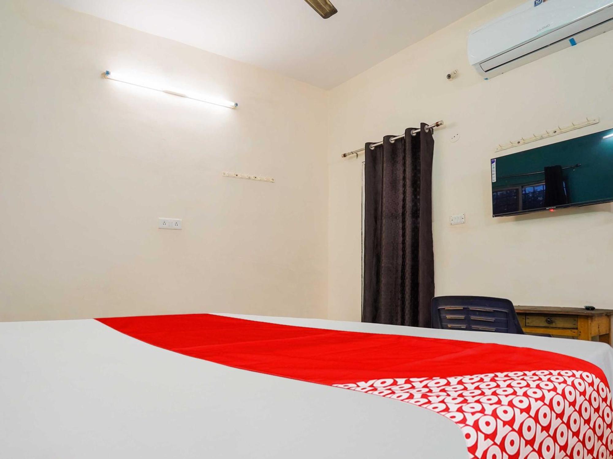 Hotel Super Oyo Flagship Grand Residency 3*