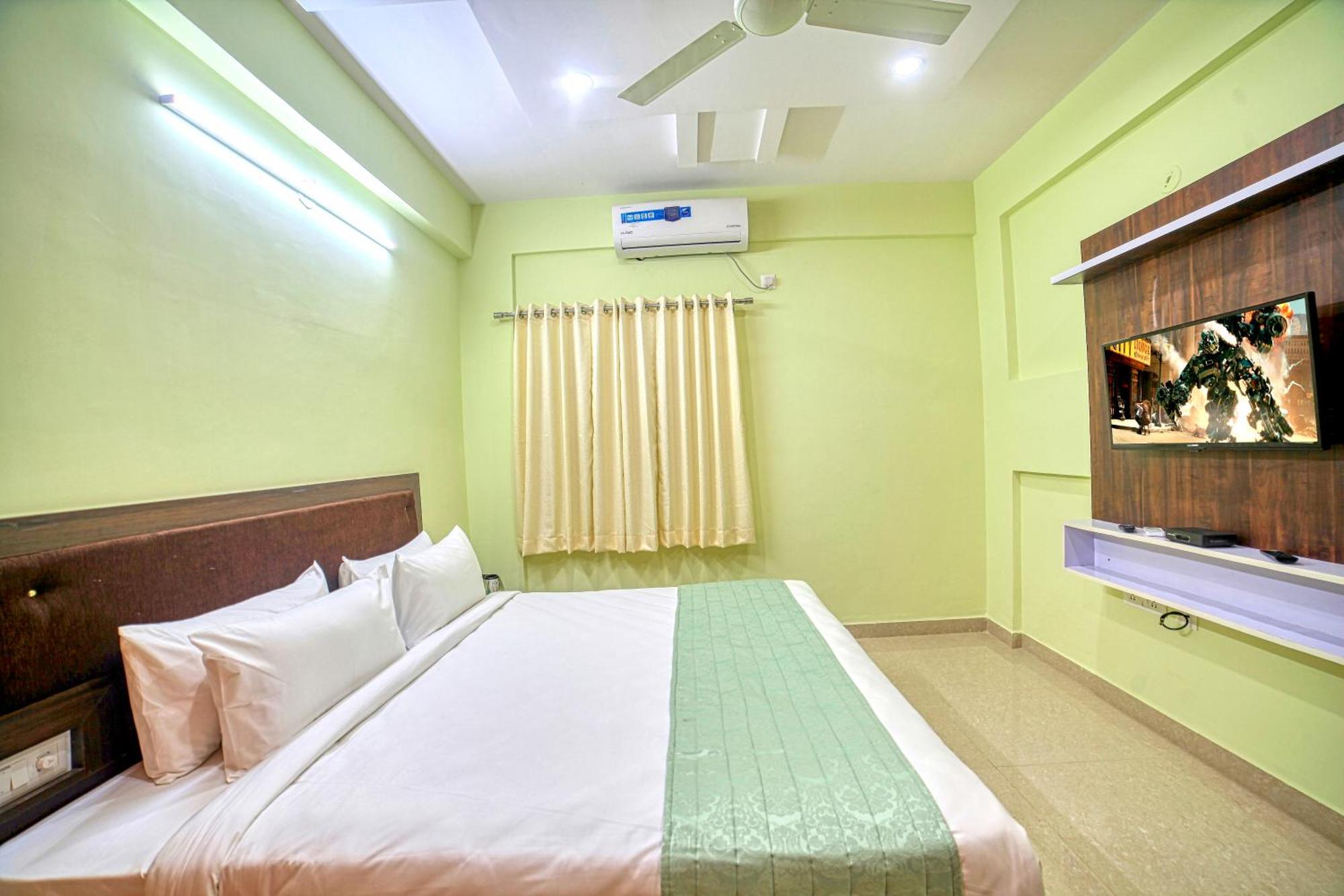 Redkey Transit Near Airport Hotel *