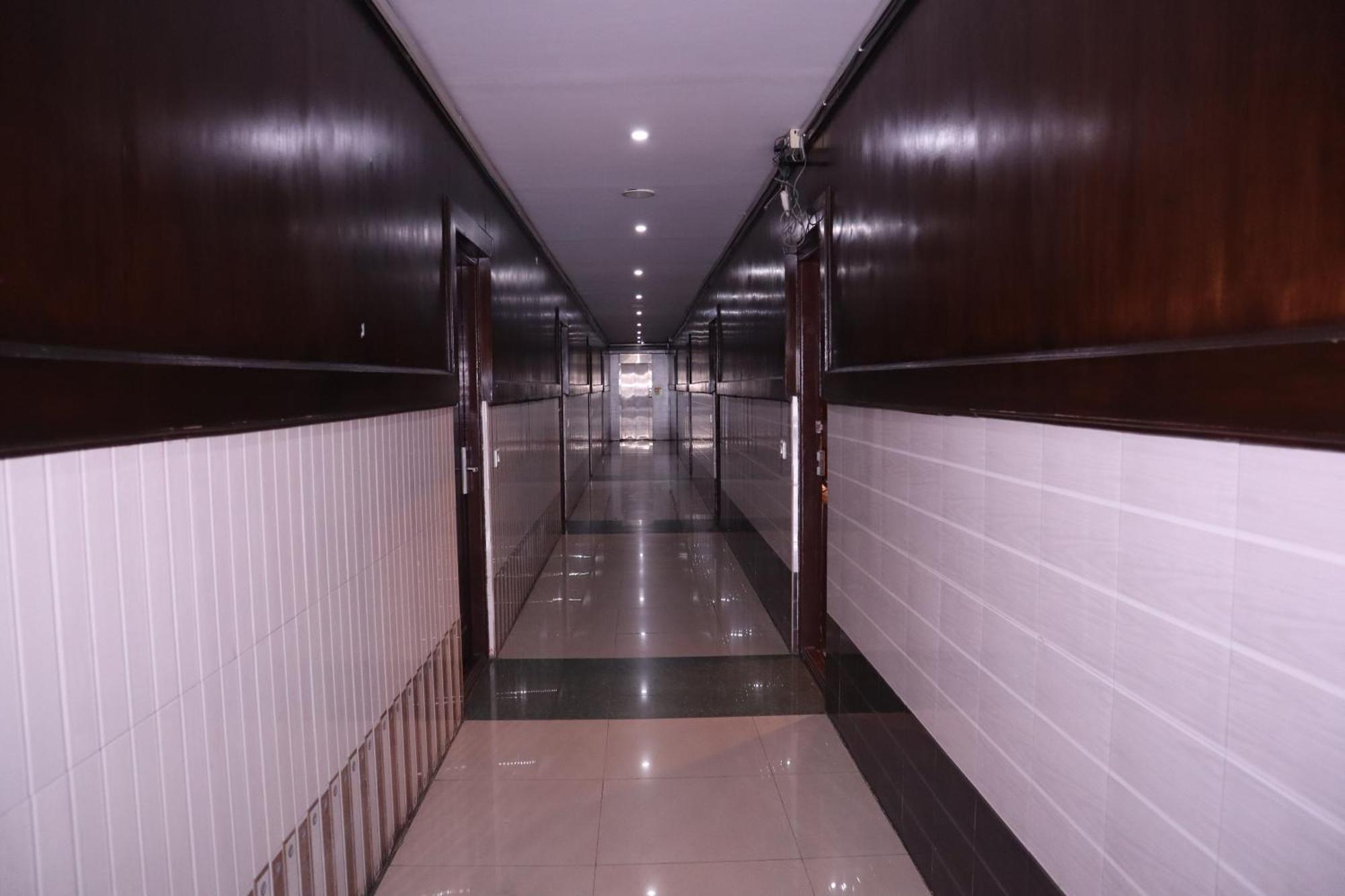Hotel Millennium Plaza Bangalore