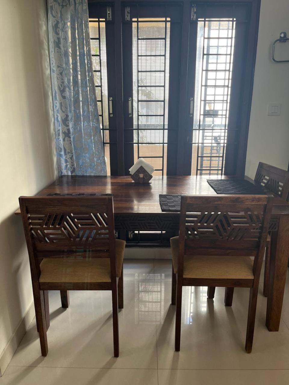 2 Bhk In Heart Of * Bangalore