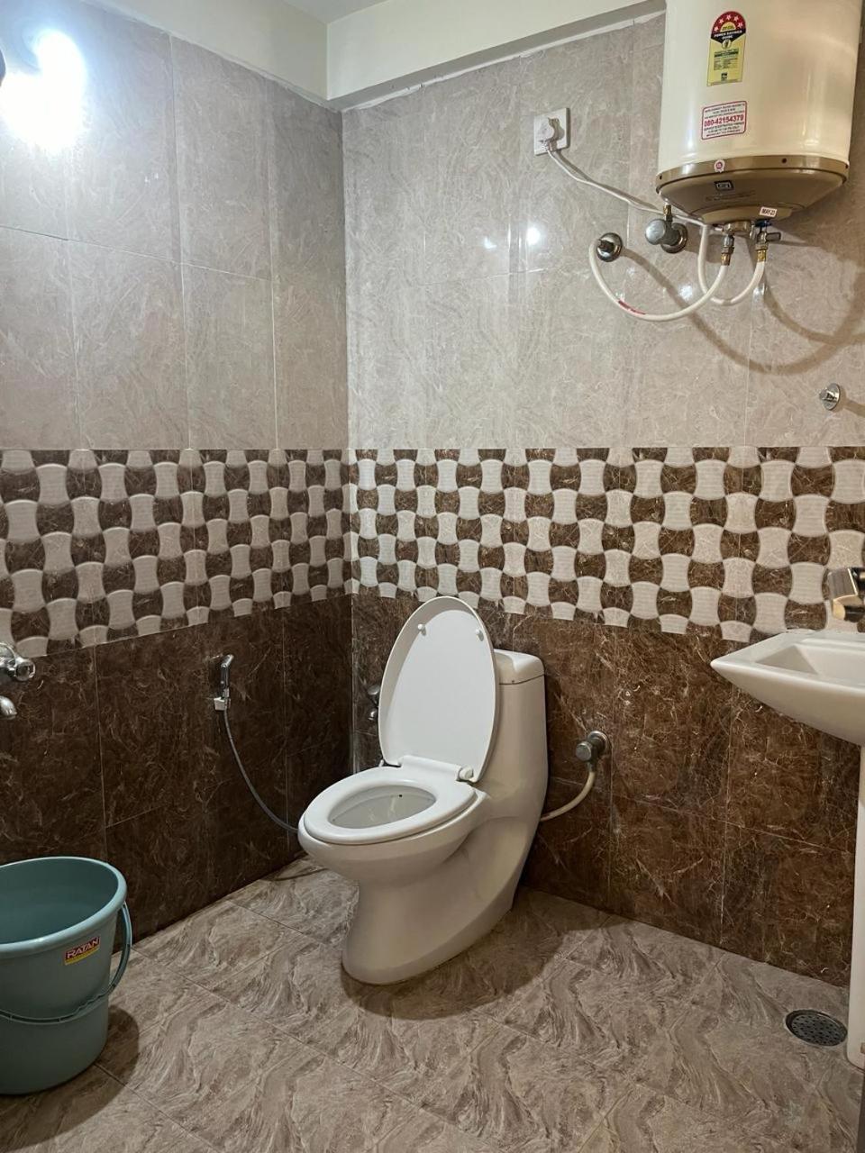 2 Bhk In Heart Of Bangalore