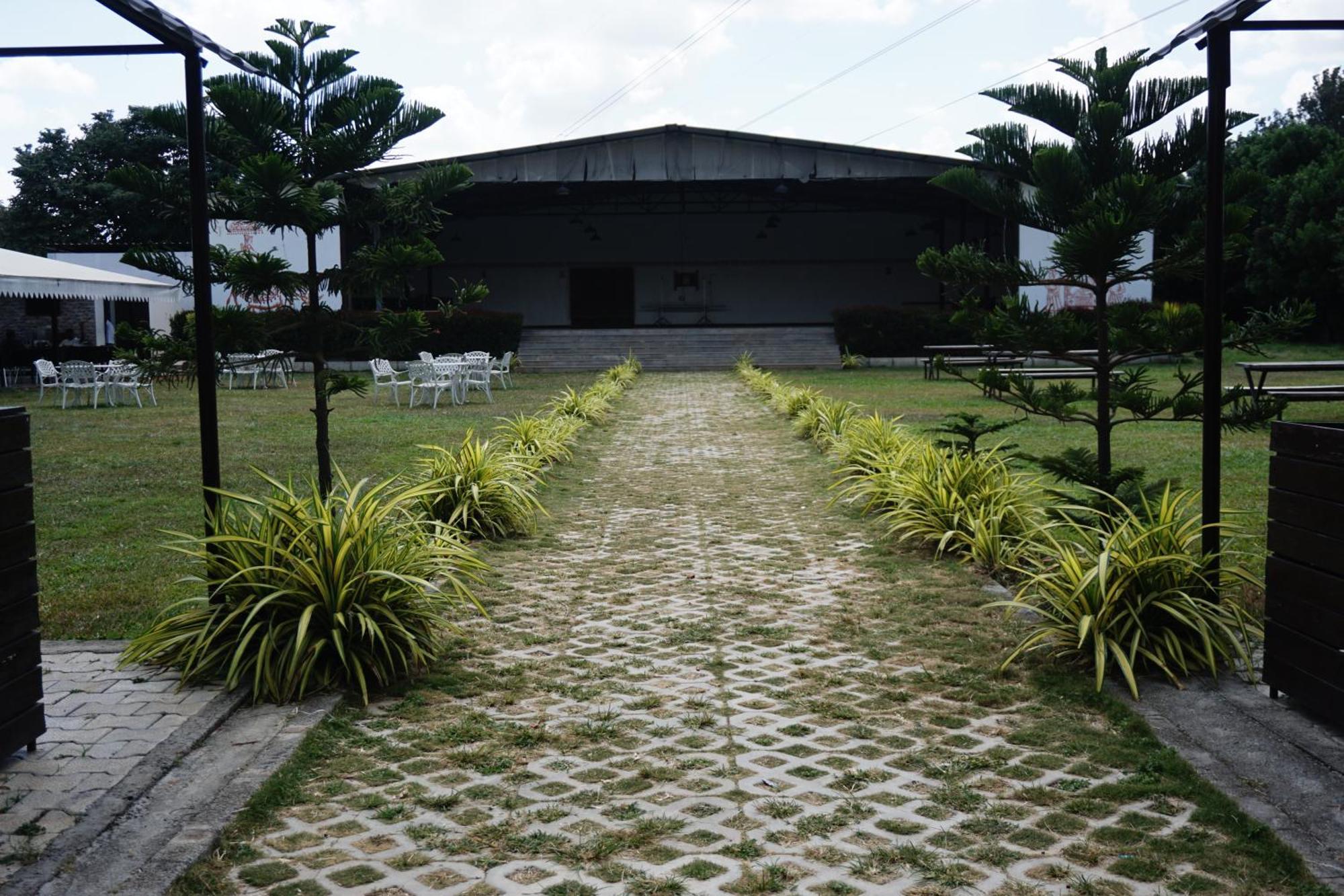 Resort Vistar & Bangalore