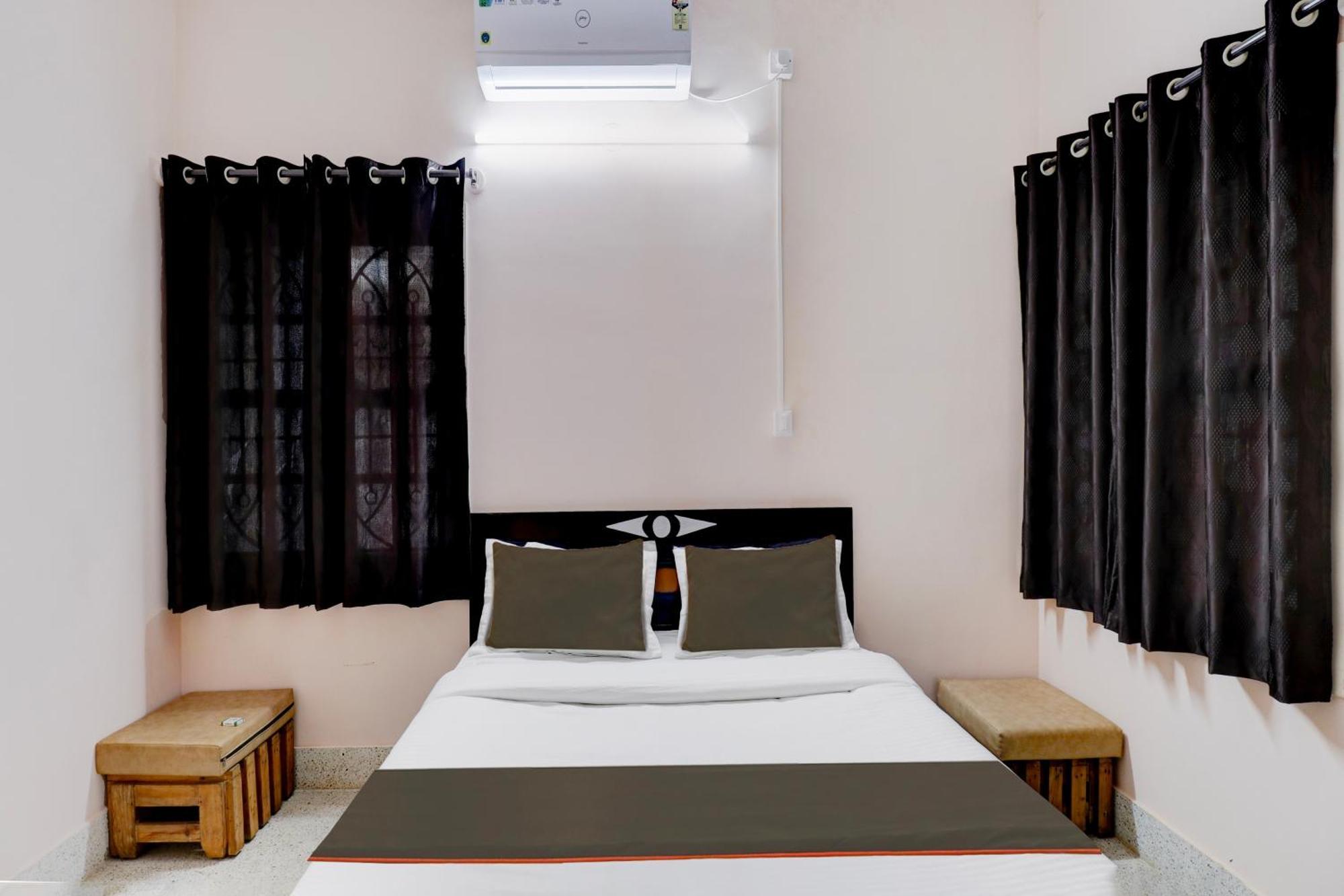 Hotel Collection O Rk 4*