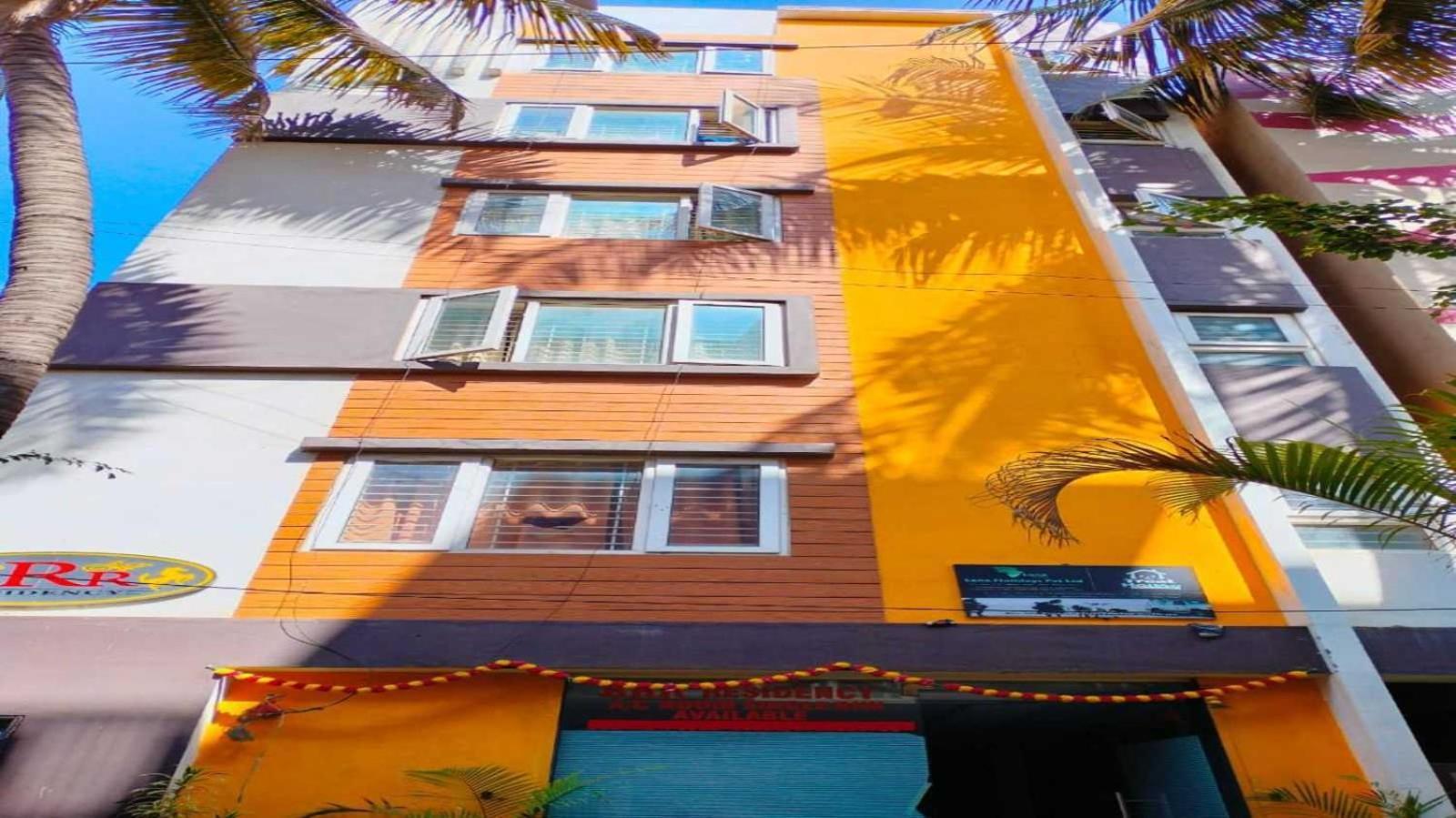 Oyo Rrr Residency Hotel