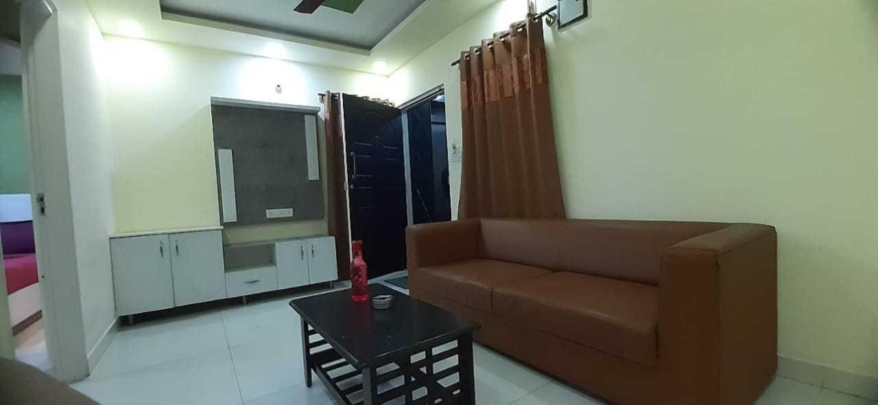 Oyo Rrr Residency Hotel Bangalore