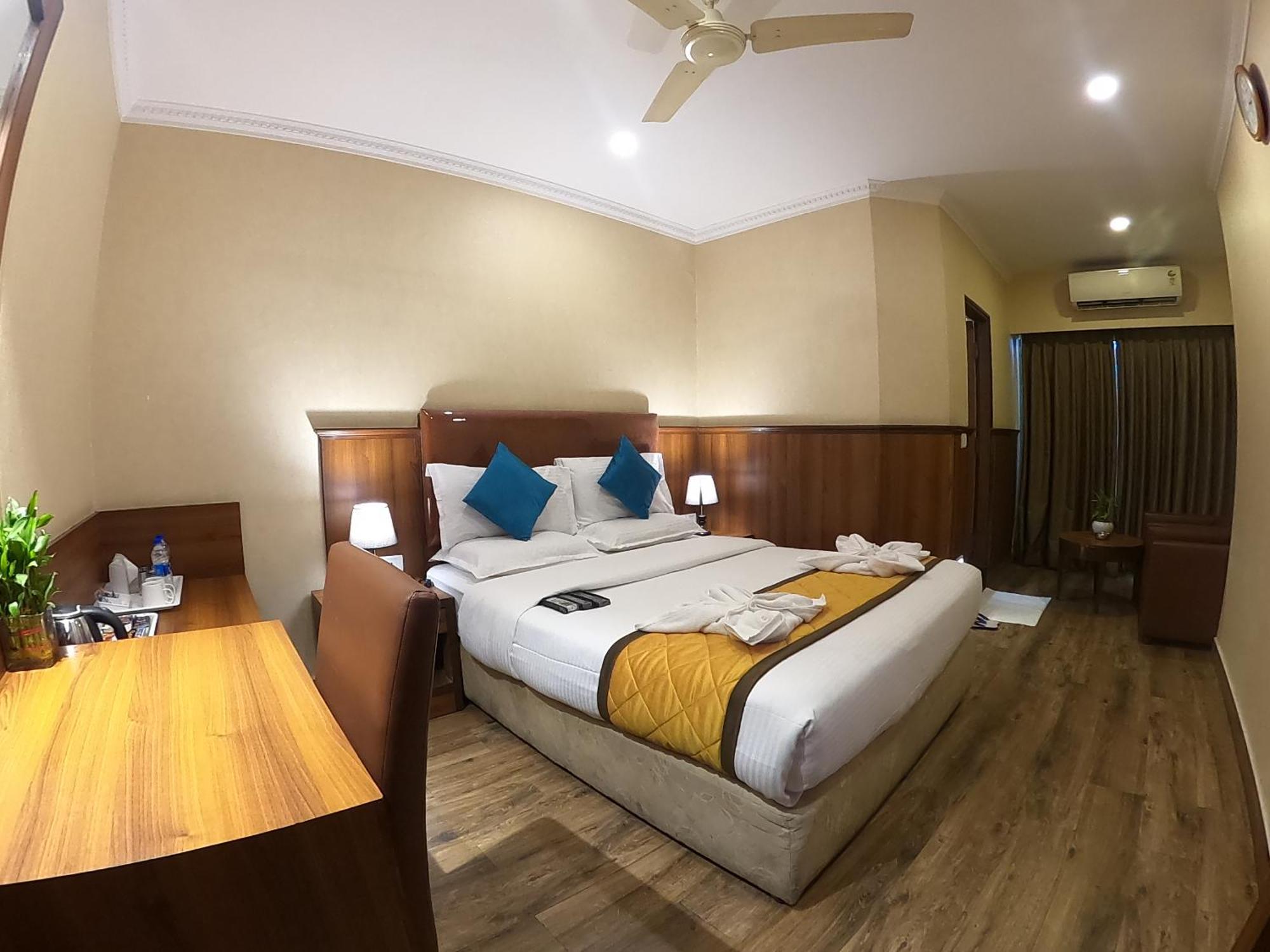 Noor Empire International Kormangala 3*