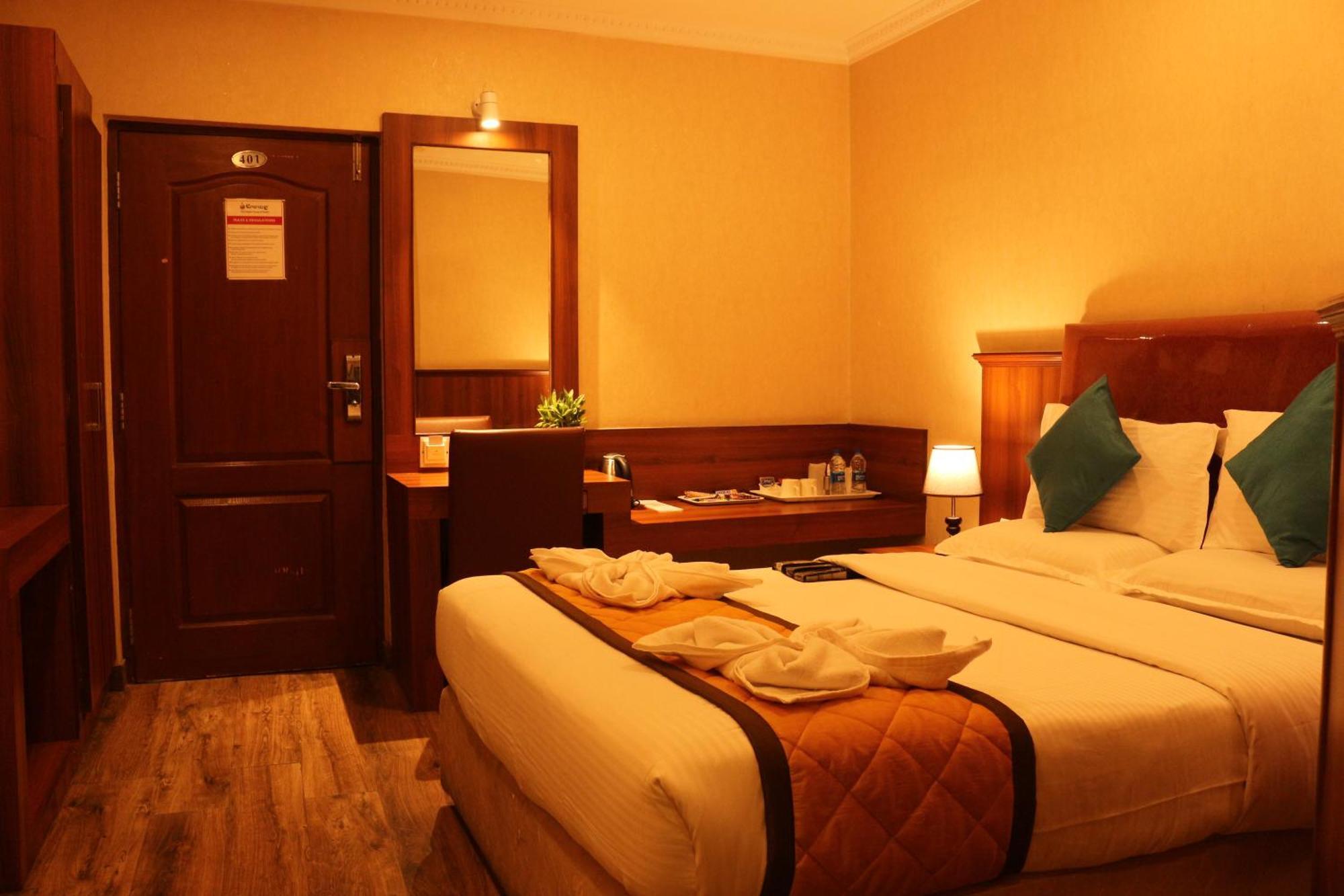 Noor Empire International Kormangala Hotel