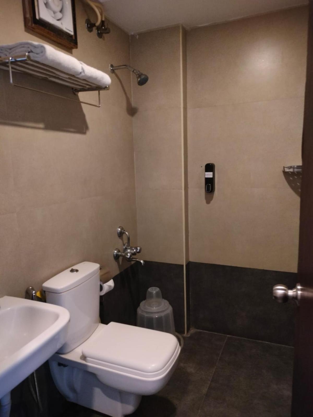 Astra & - Hsr Layout Sector 1, Near Ecospace Bellandur *