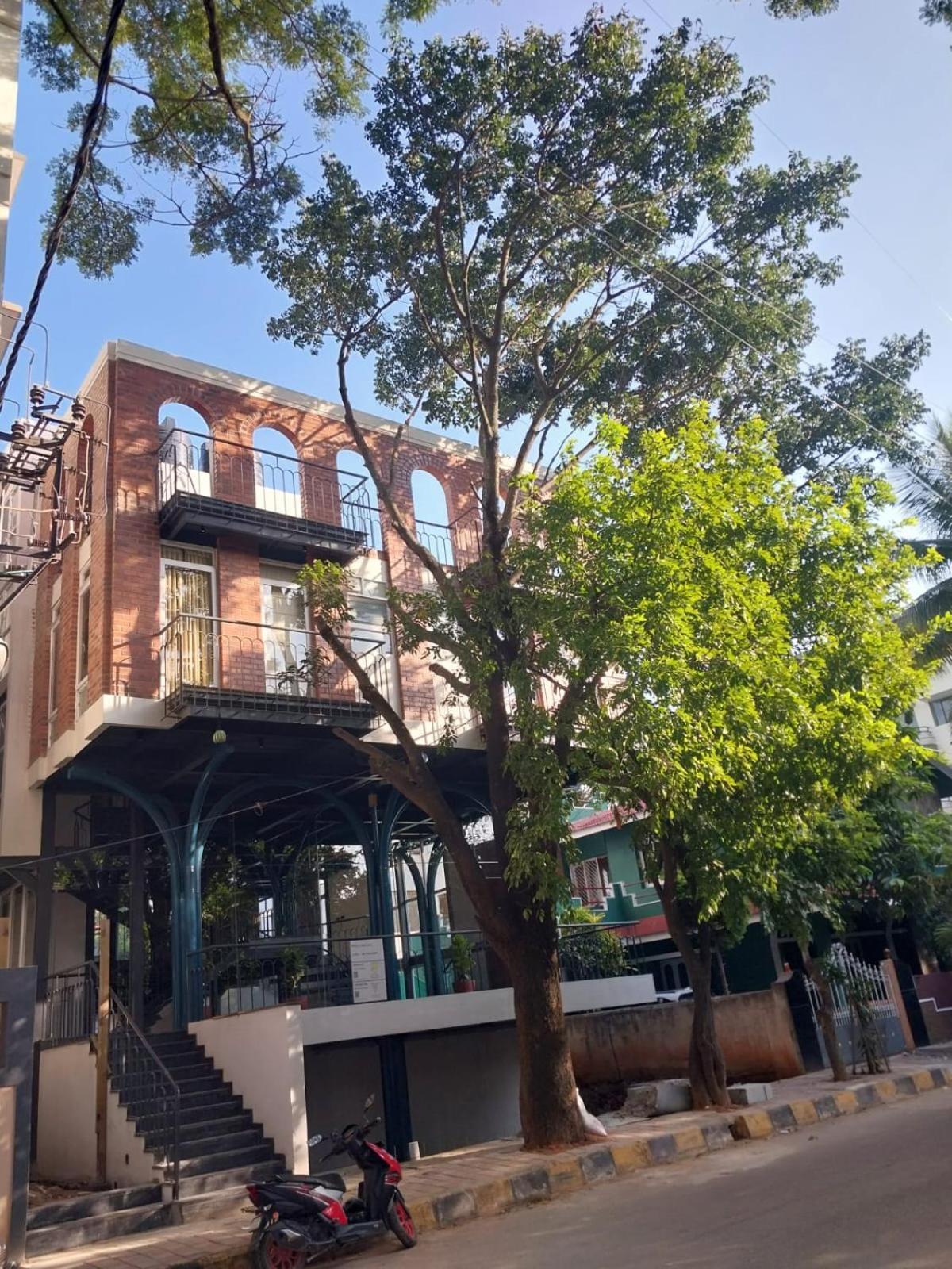 Limelights Premium Bed & Breakfast