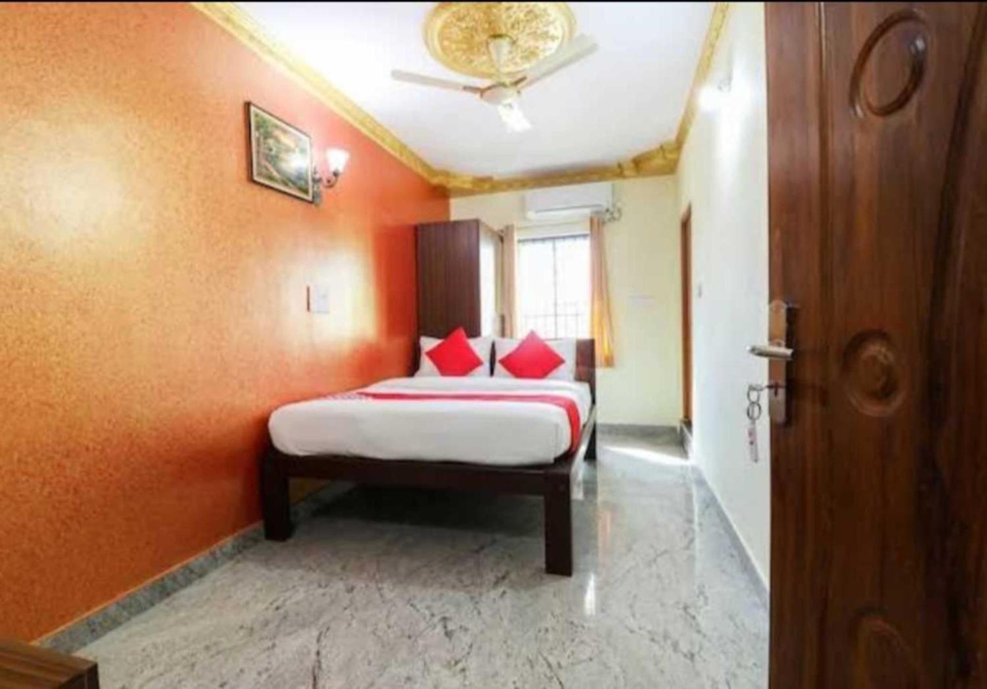 Hotel Collection O Emara Galaxy Executive 4*