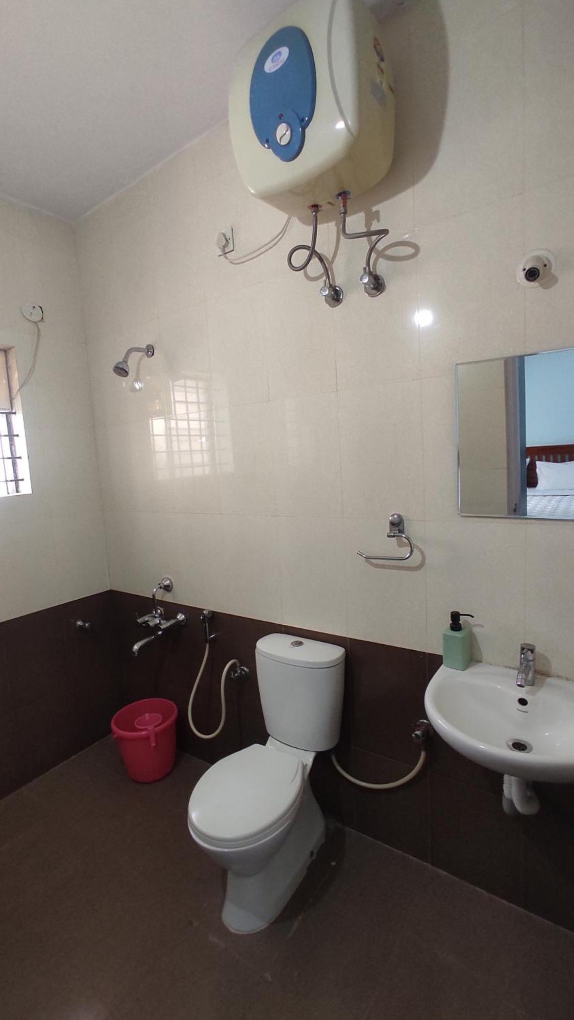 The Halcyon 3 Bhk Apartment *