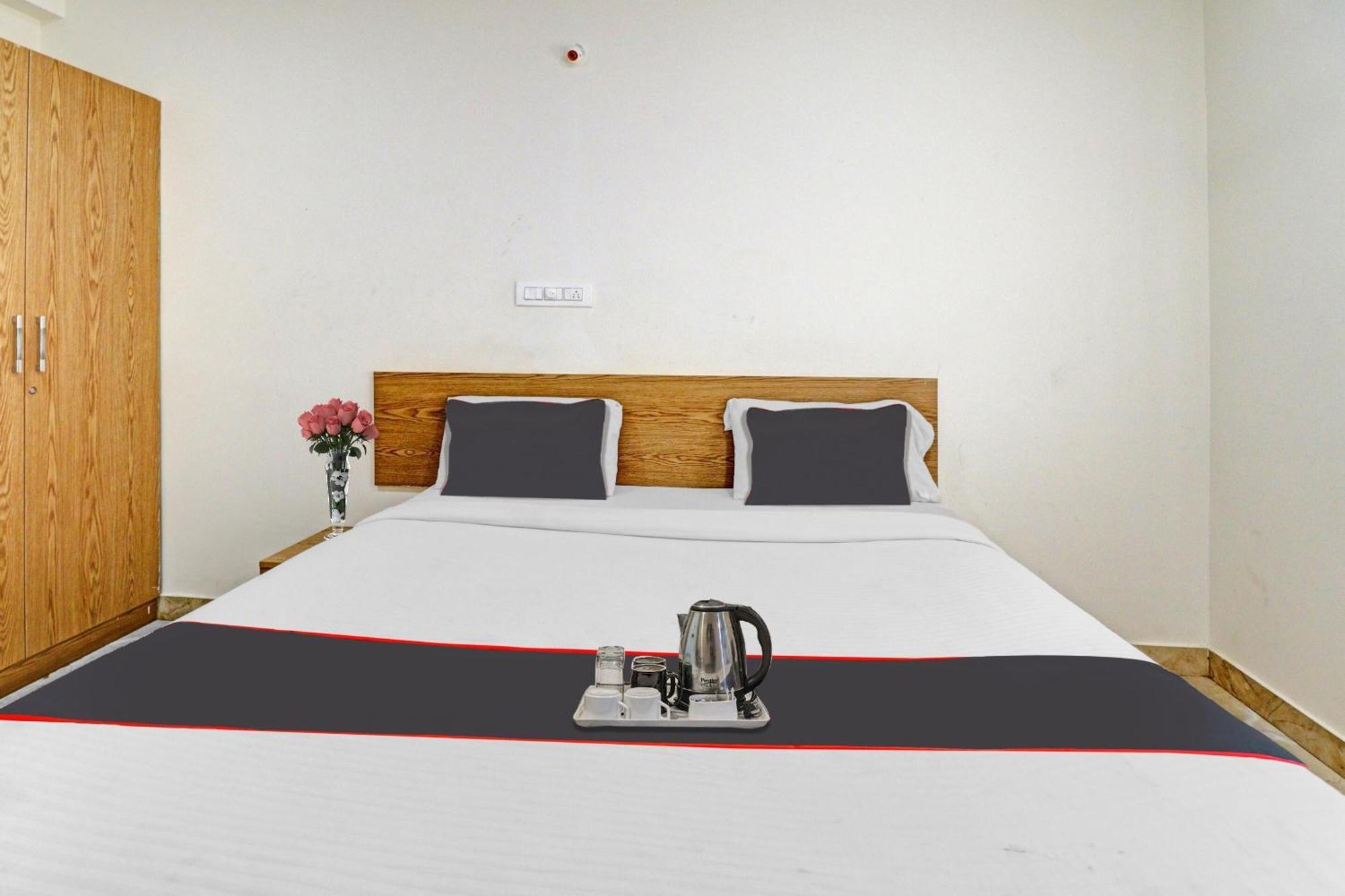 Hotel Flagship Sri Sai Comforts