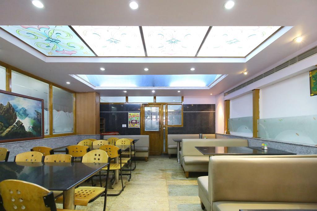 Zo Rajajinagar 5th Block Hotel