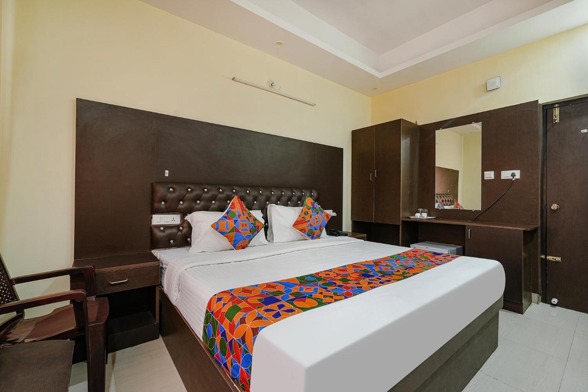 Fabexpress Metro Gs Comforts Hotel
