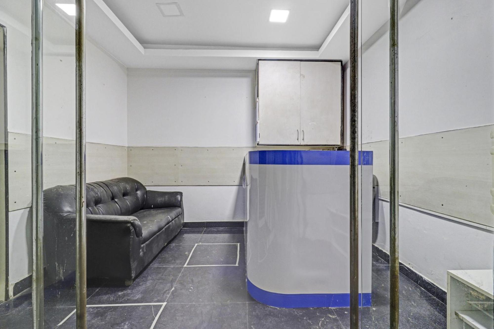 Oyo Maple In Hotel Bangalore