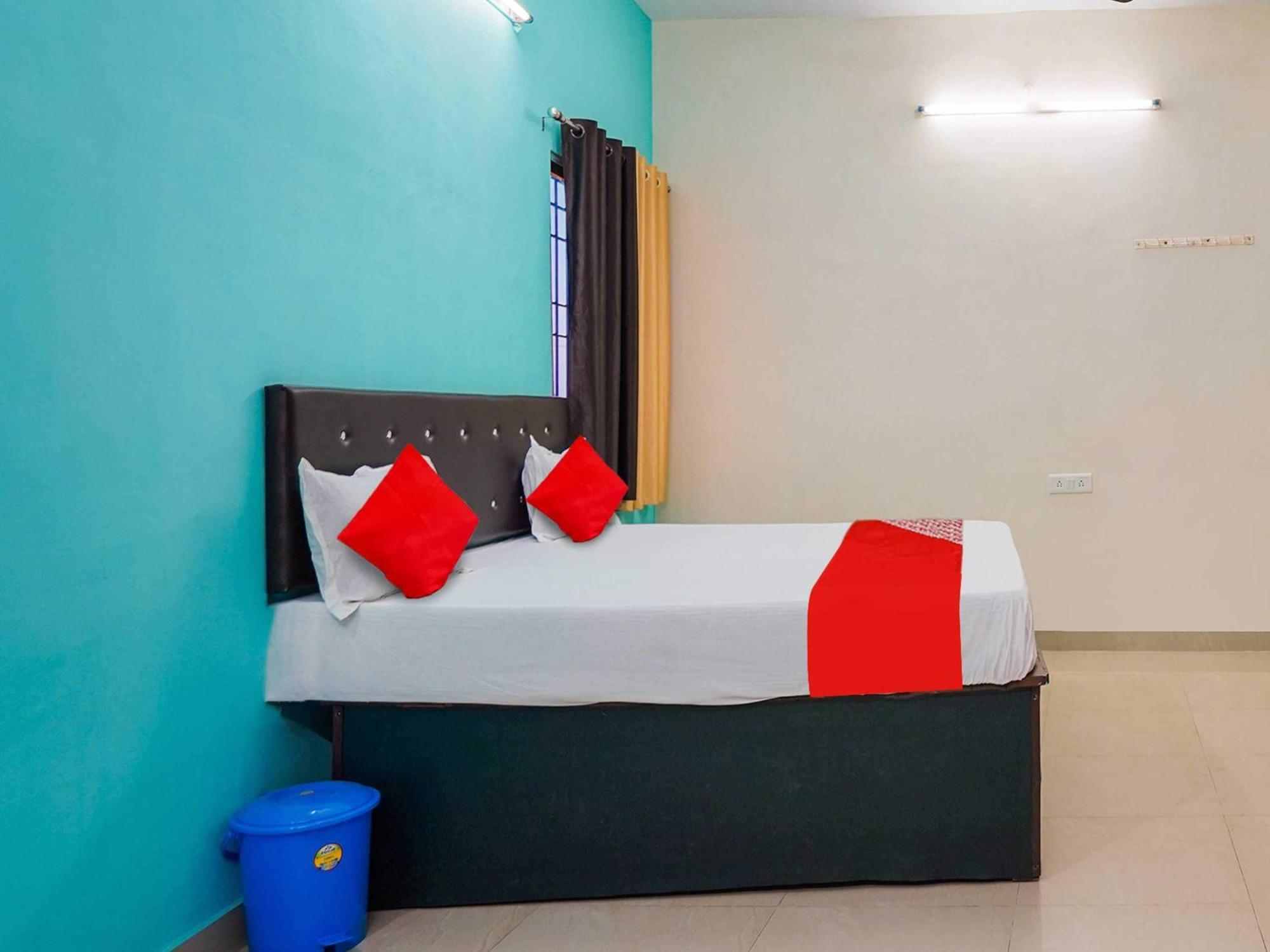 Hotel Super Oyo Flagship Grand Residency 3*