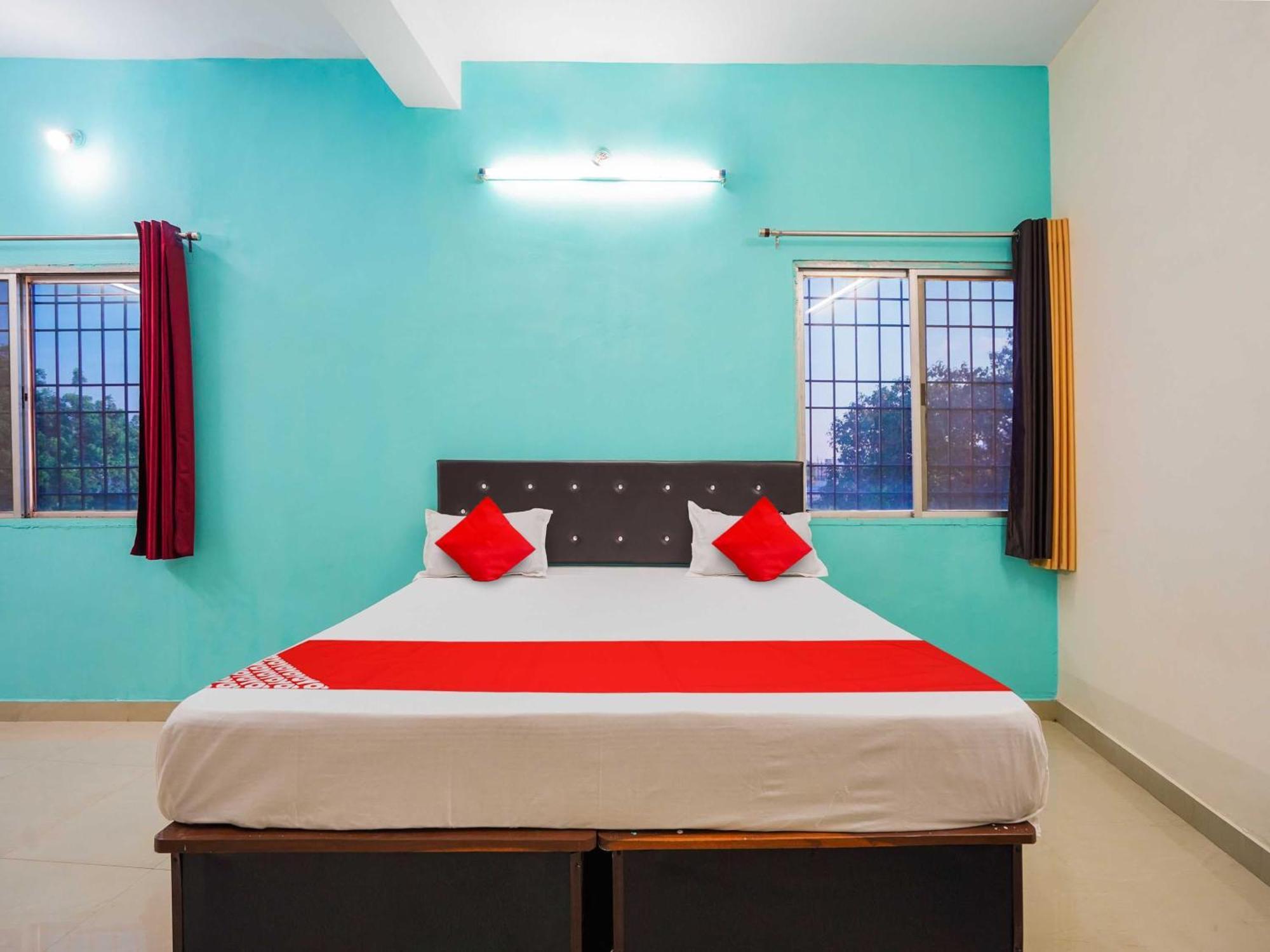 Hotel Super Oyo Flagship Grand Residency 3*