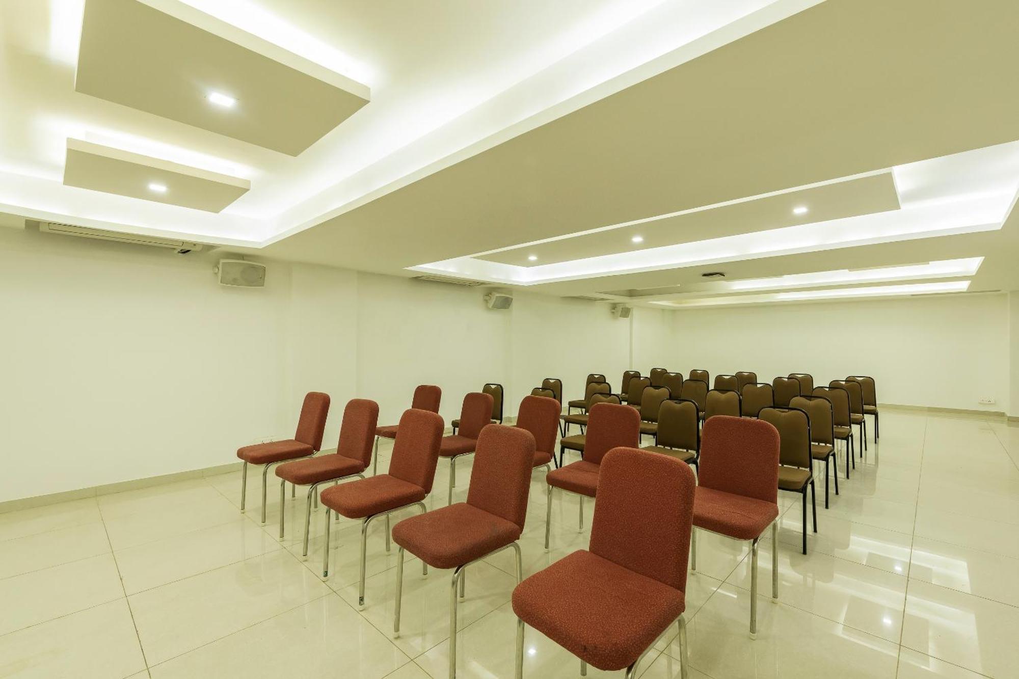 Hotel Super Townhouse Mg Road,bangalore Bangalore