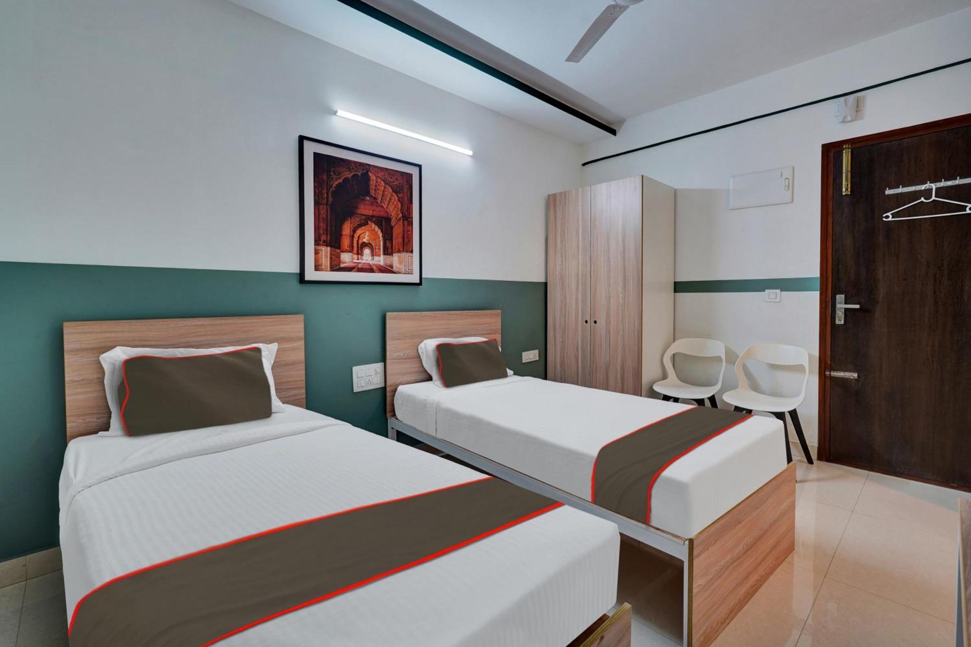 Hotel Super Oyo Collection O The Grand Budget Bangalore
