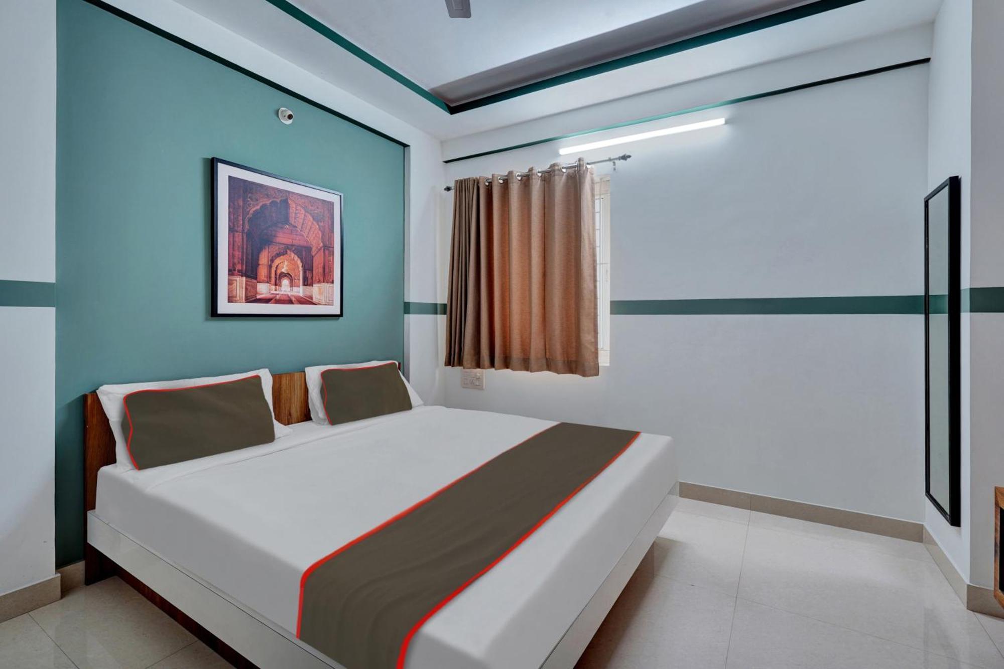 Super Oyo Collection O The Grand Budget 3* Bangalore