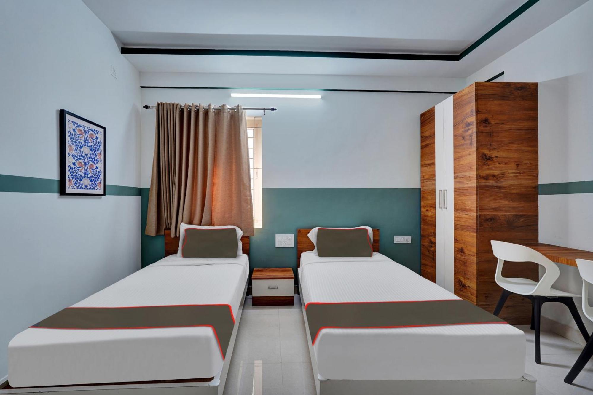 Hotel Super Oyo Collection O The Grand Budget