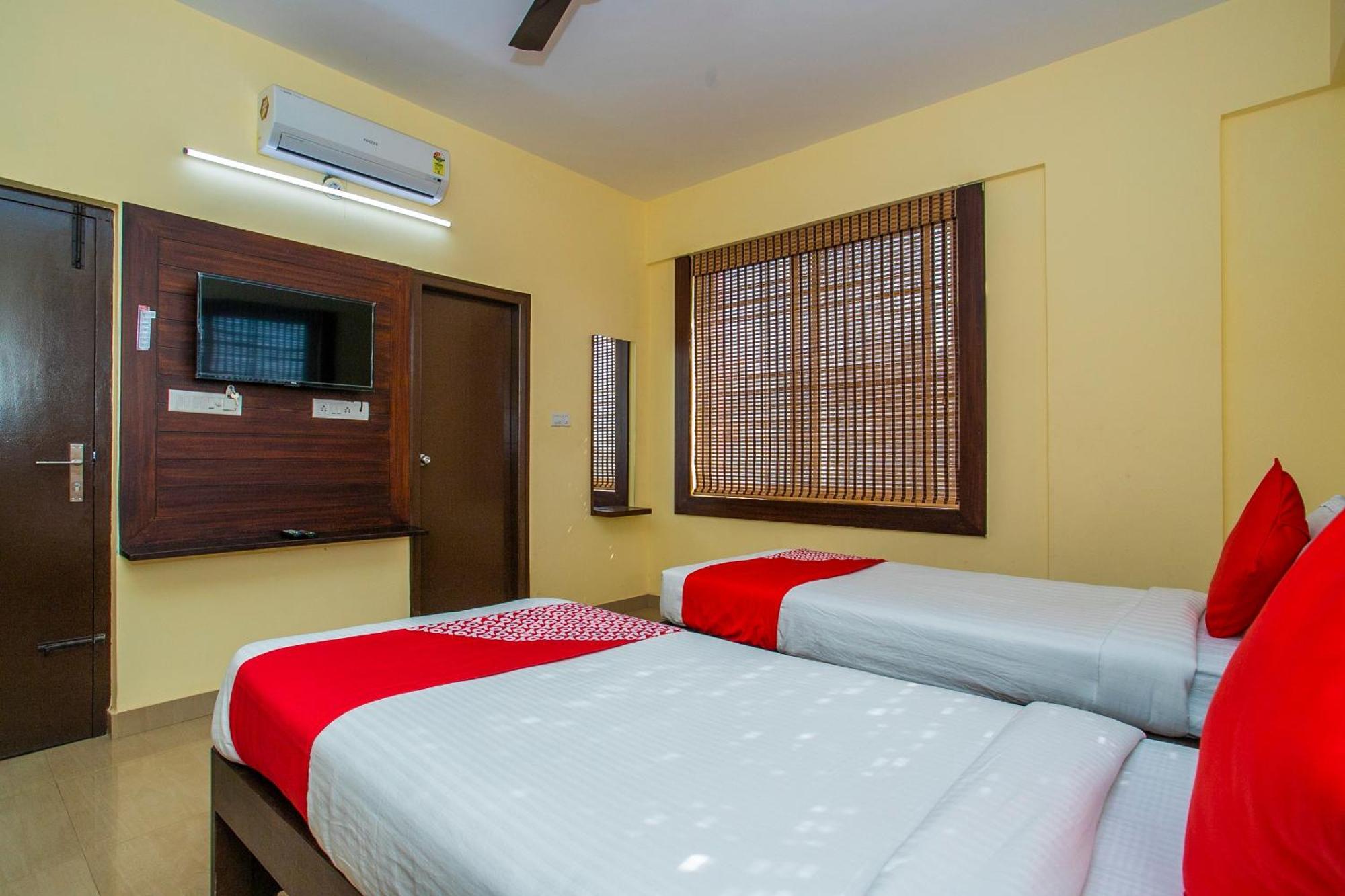 Super Oyo Flagship Grand Residency