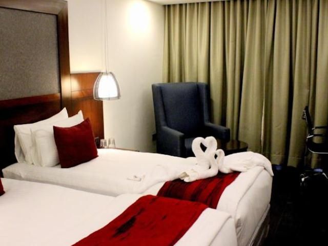 Hotel The Cunningham Bangalore
