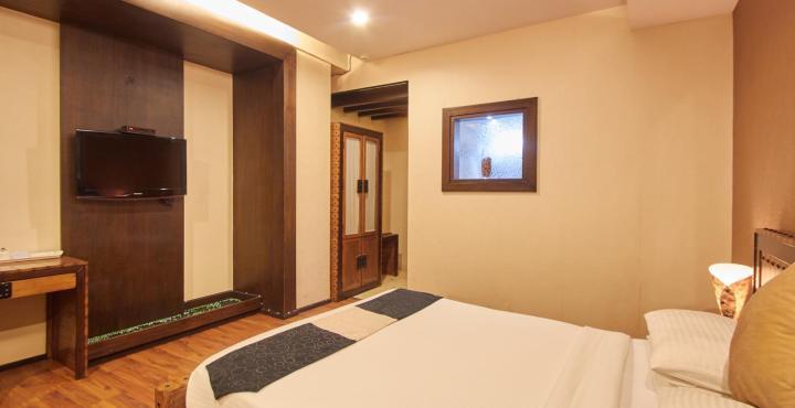 Hotel The Elite Bangalore