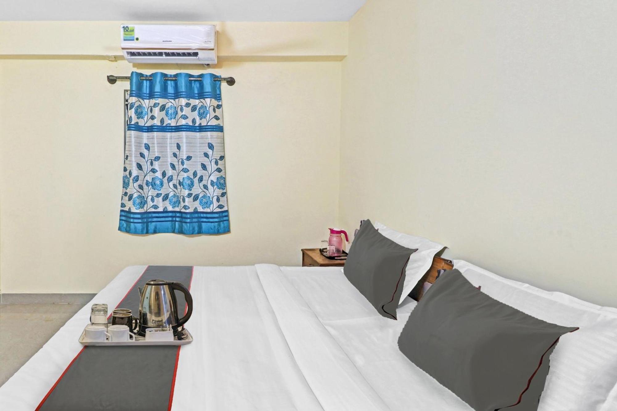 Collection O 88646 Sri Sapthagiri 3*