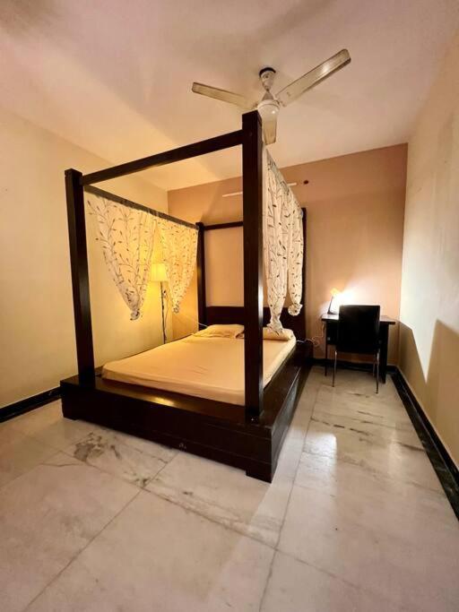 Homestay Homeslice Yellow Bangalore