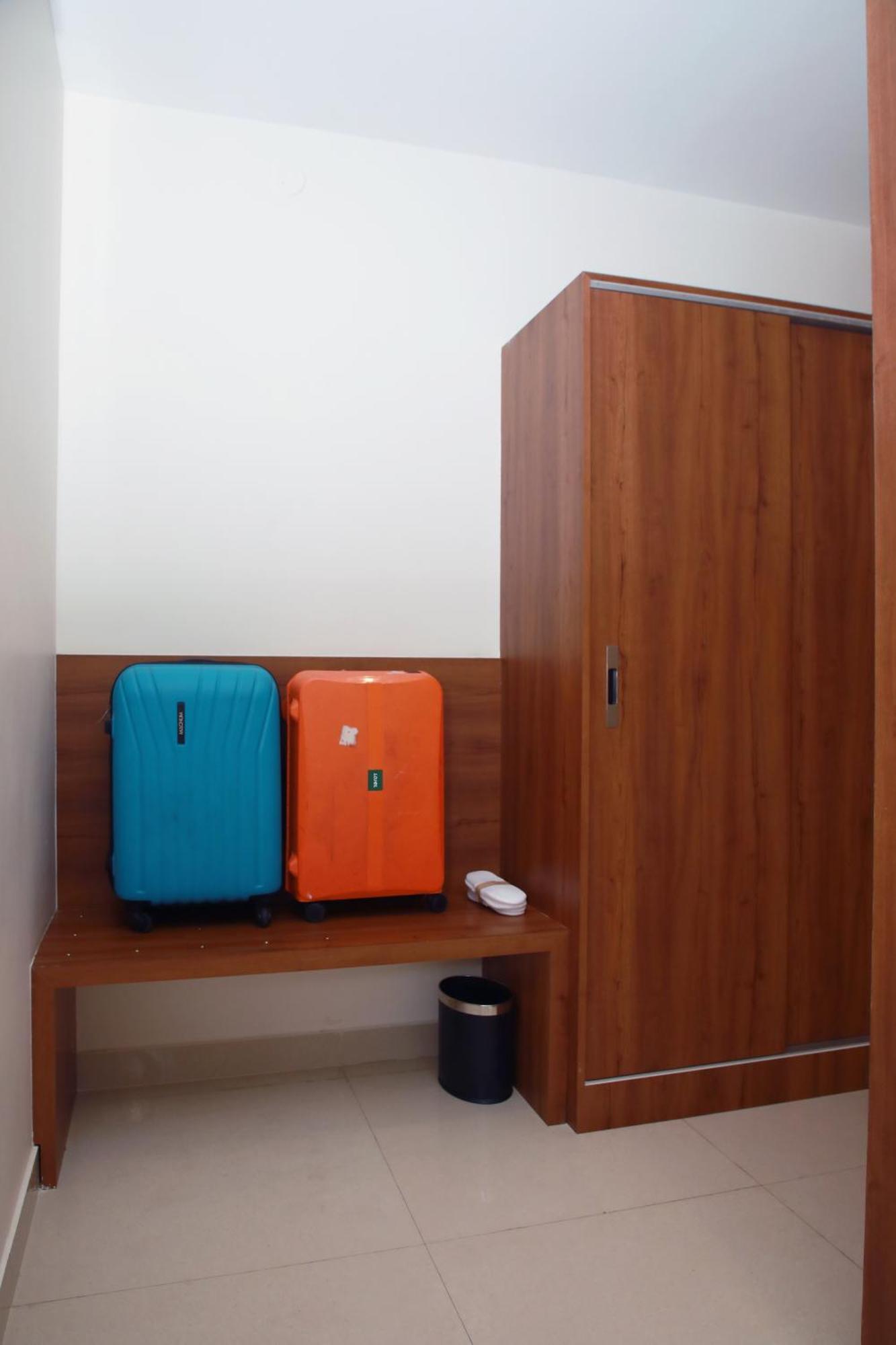 Vishal Grand Luxury Hotel 3*