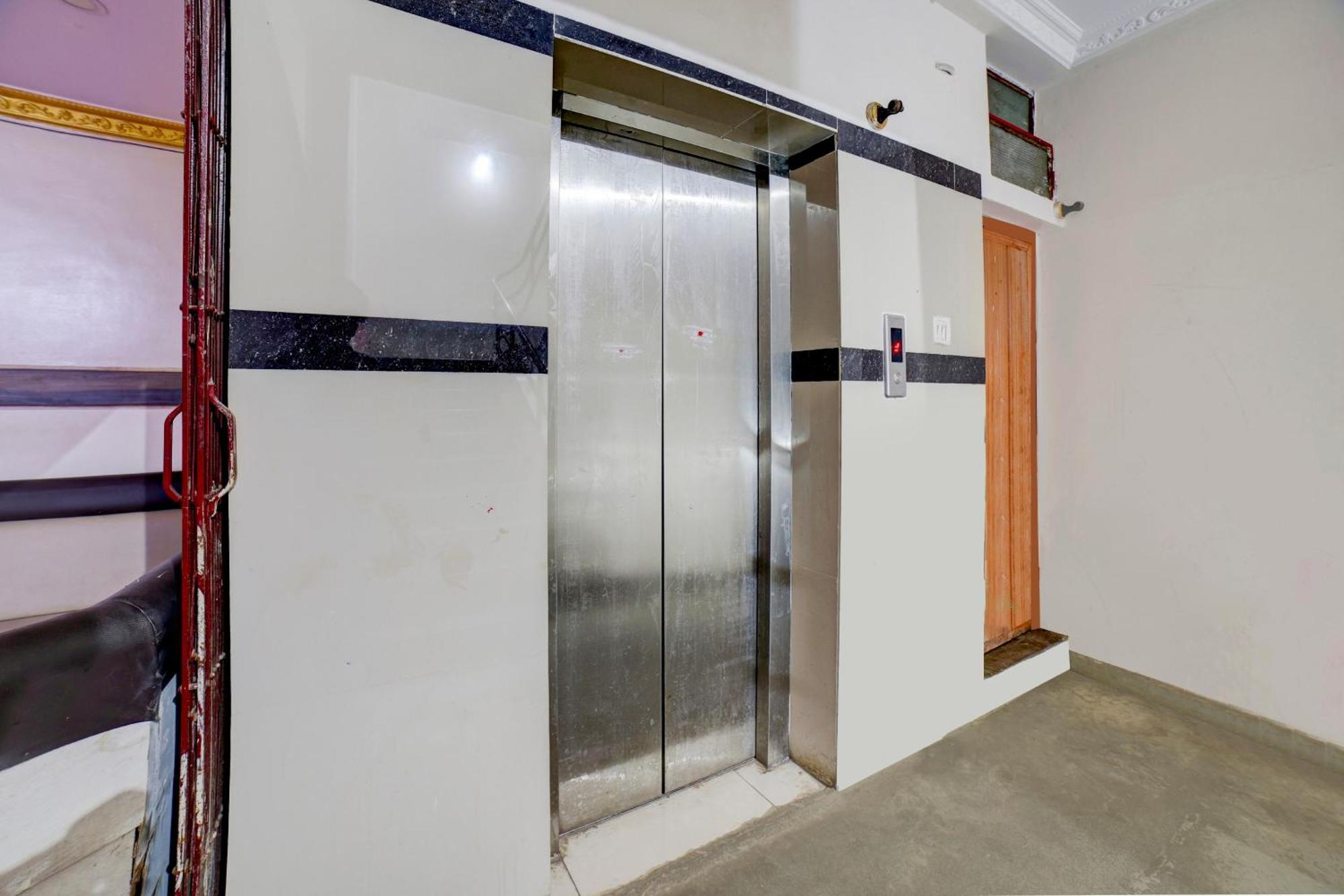 Mayur Paradise Hotel