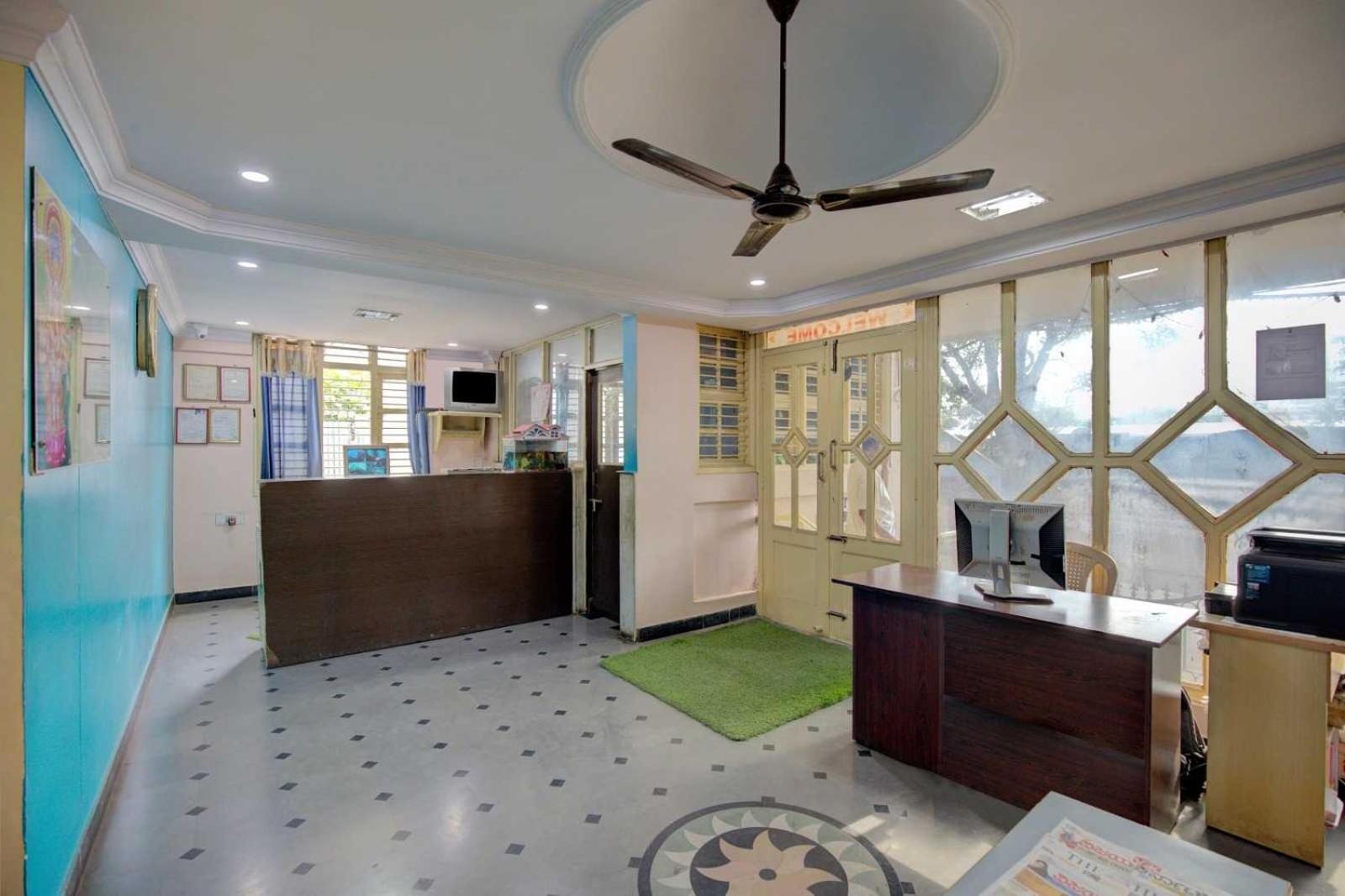 O Sri Thirumala Paradise Hotel