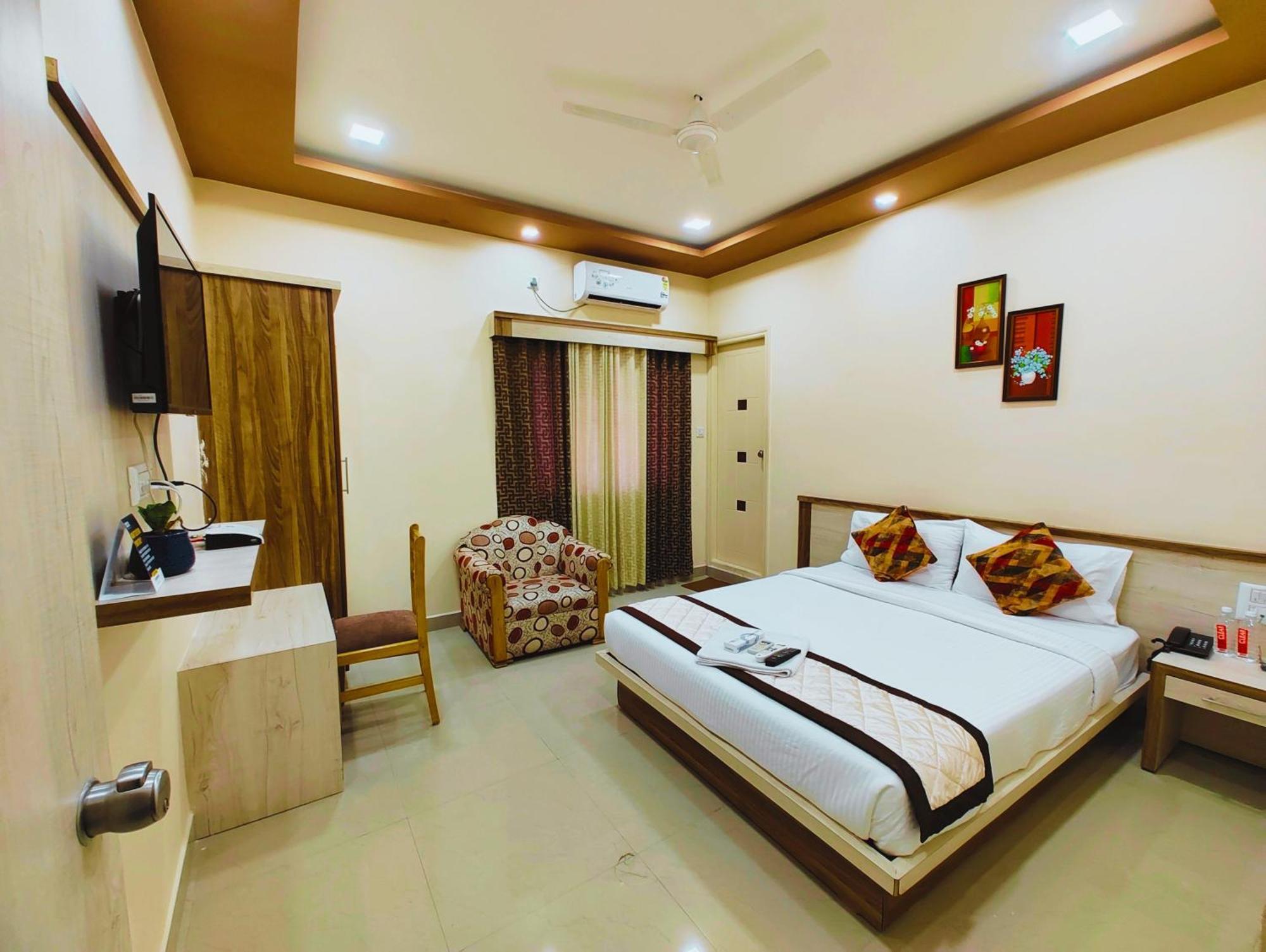 Bluemoon Comforts Hotel Bangalore