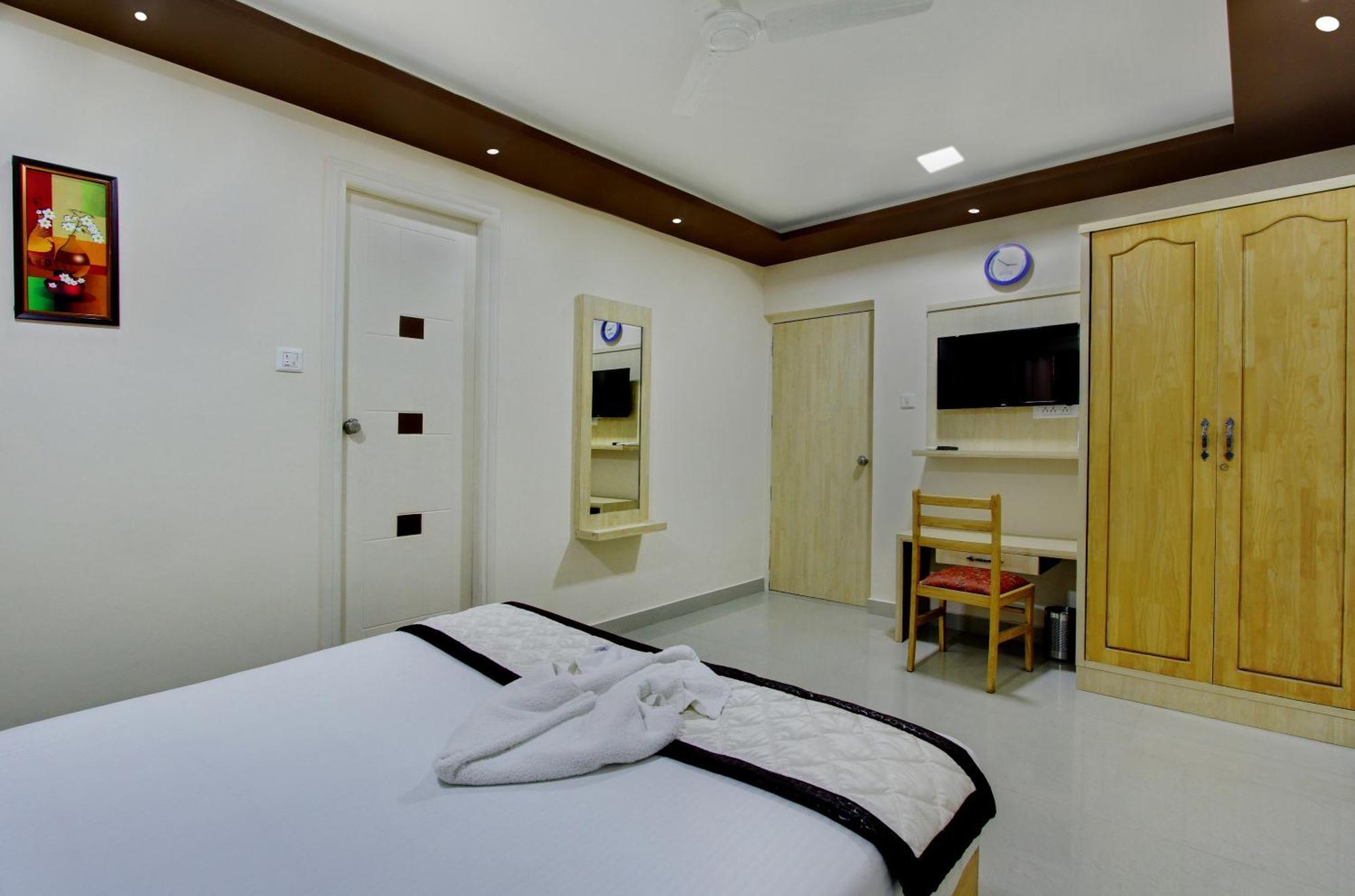 Bluemoon Comforts 3* Bangalore