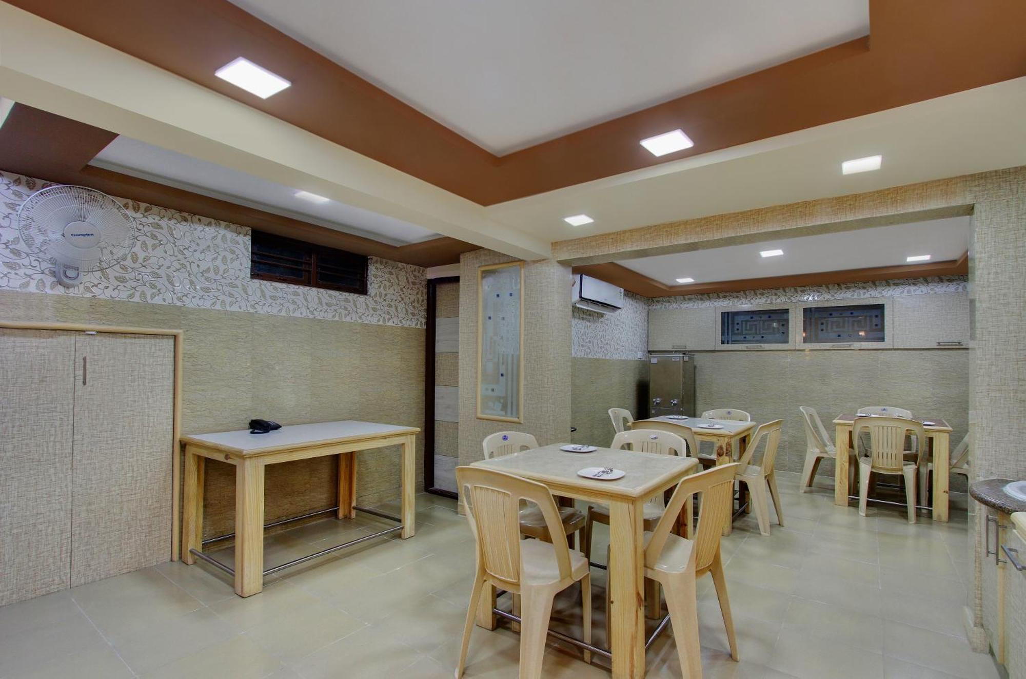 Hotel Bluemoon Comforts 3*