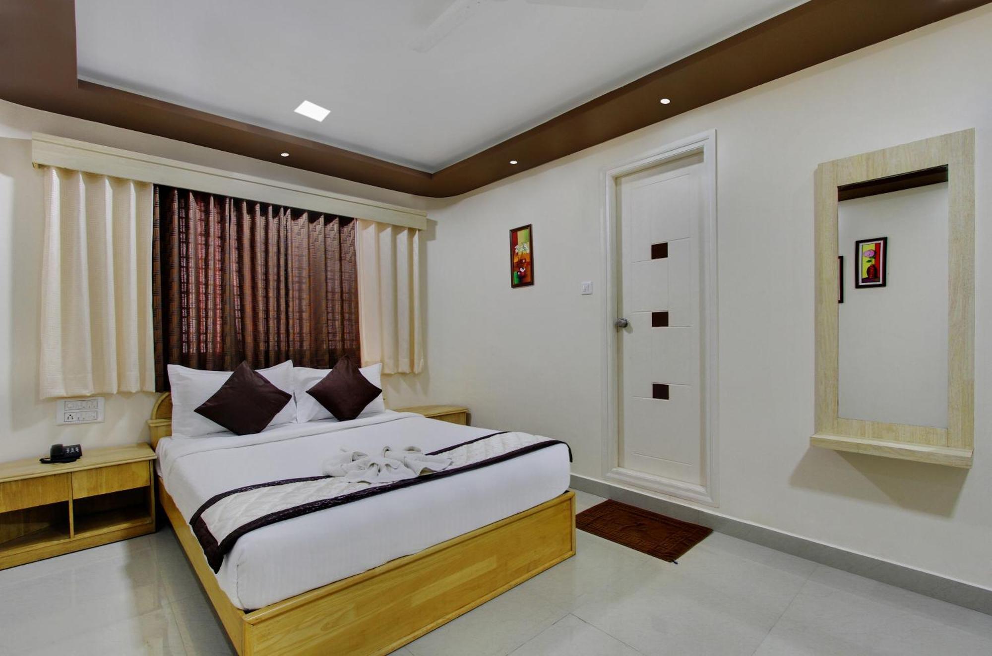 Bluemoon Comforts Hotel