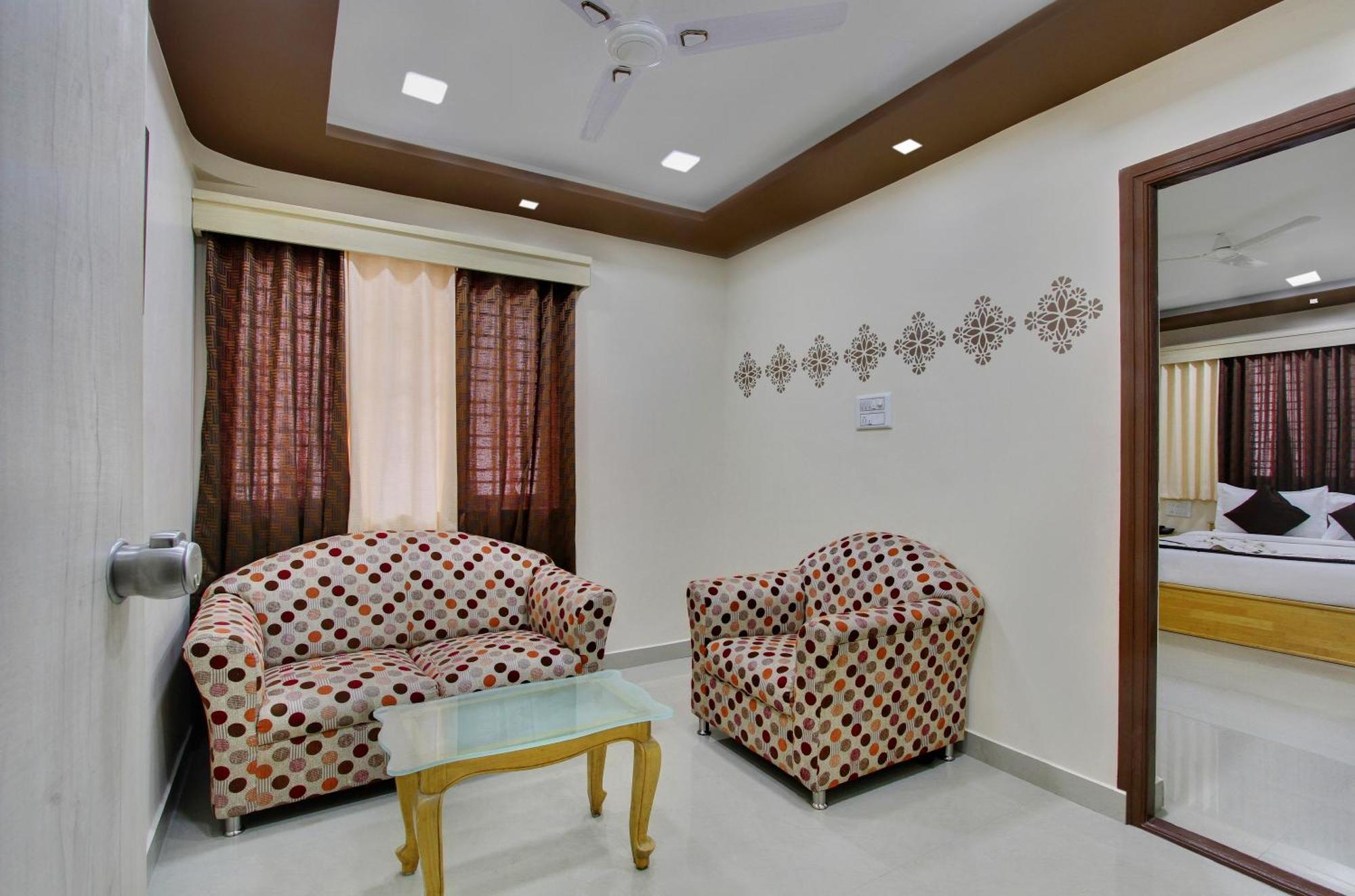 Bluemoon Comforts Hotel Bangalore