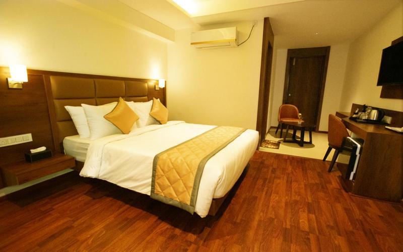 O Nar Comforts Near Ksr Railway Station 4*