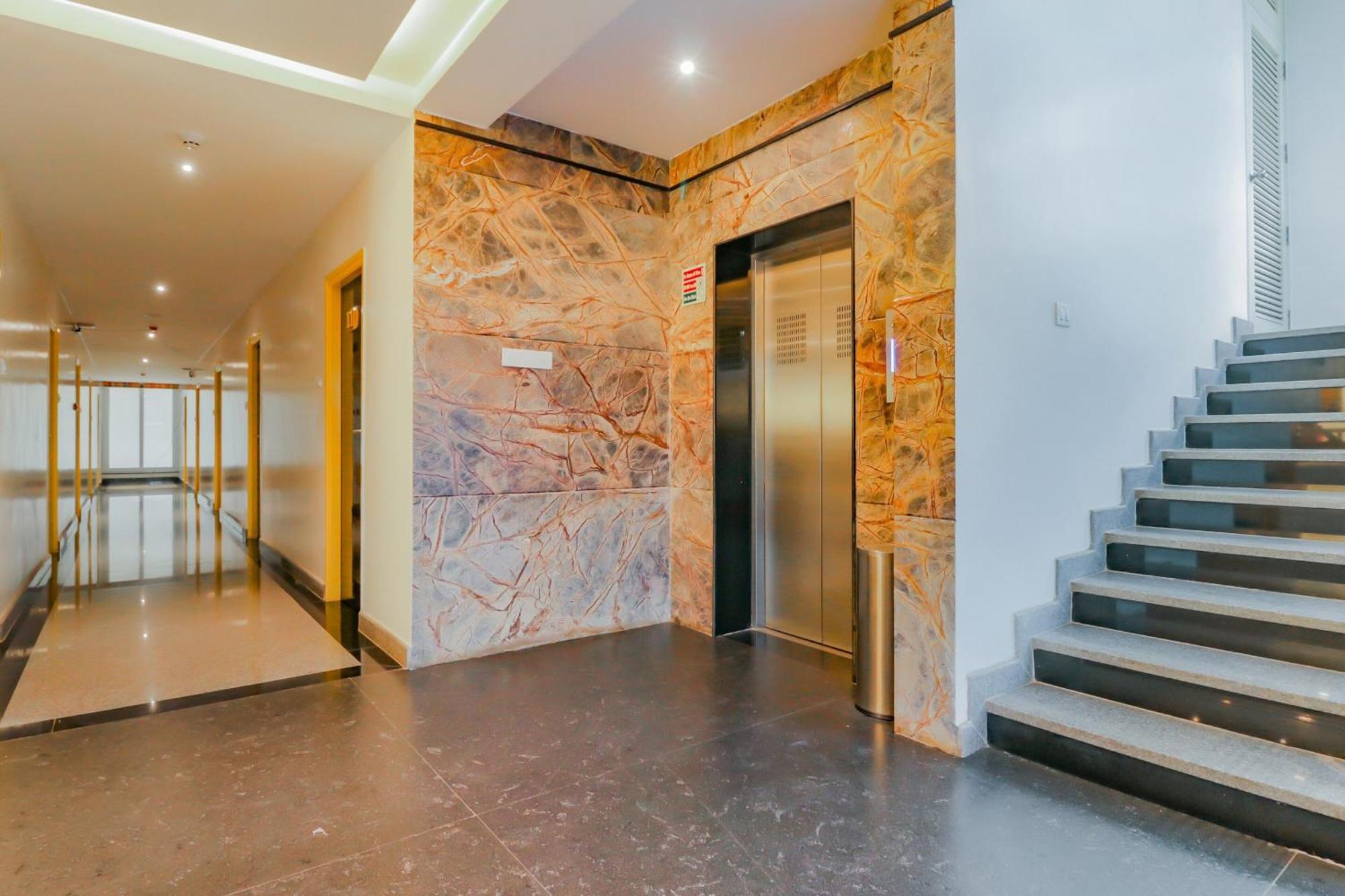 Capital O Royal Keys Near Brookfield Mall, Aecs Layout Hotel Bangalore