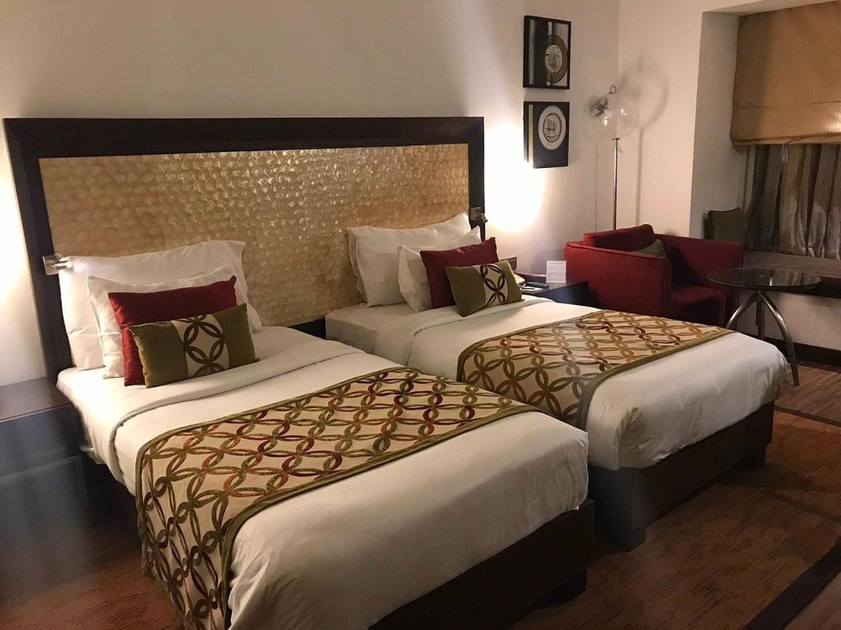 The Pride Hotel, Hotel