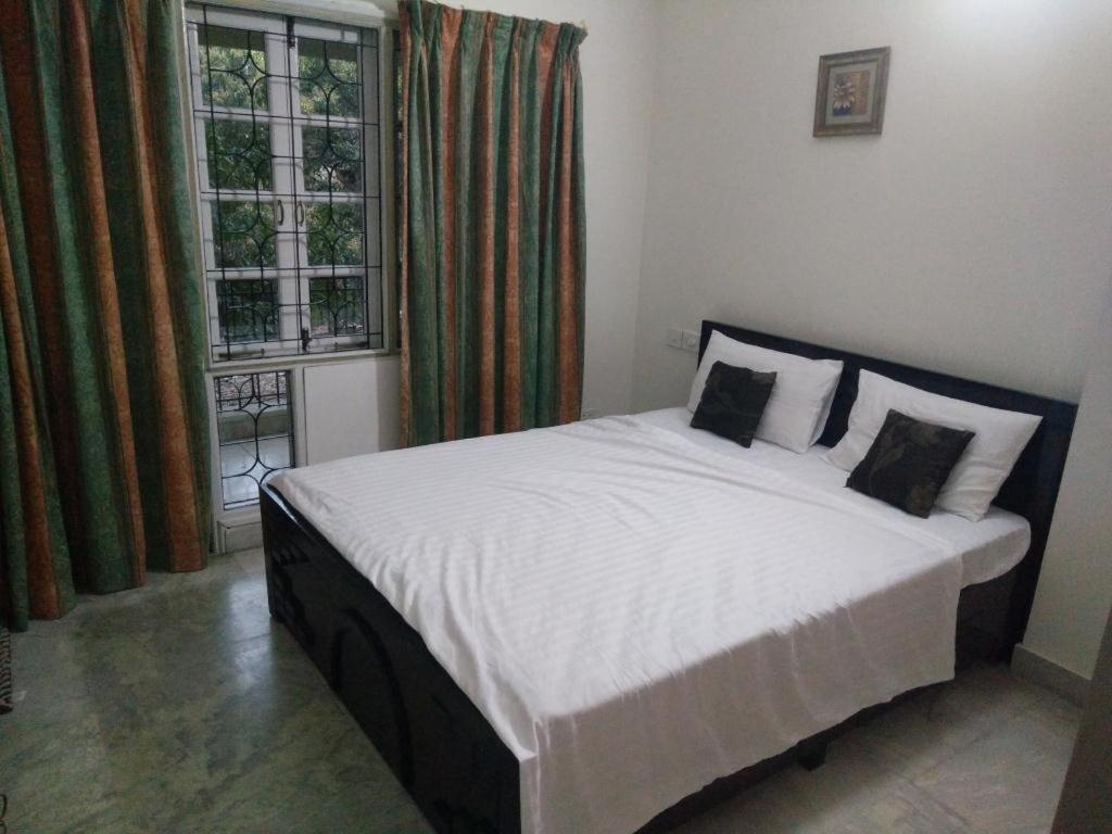 Apartment Service In Richmond Road *